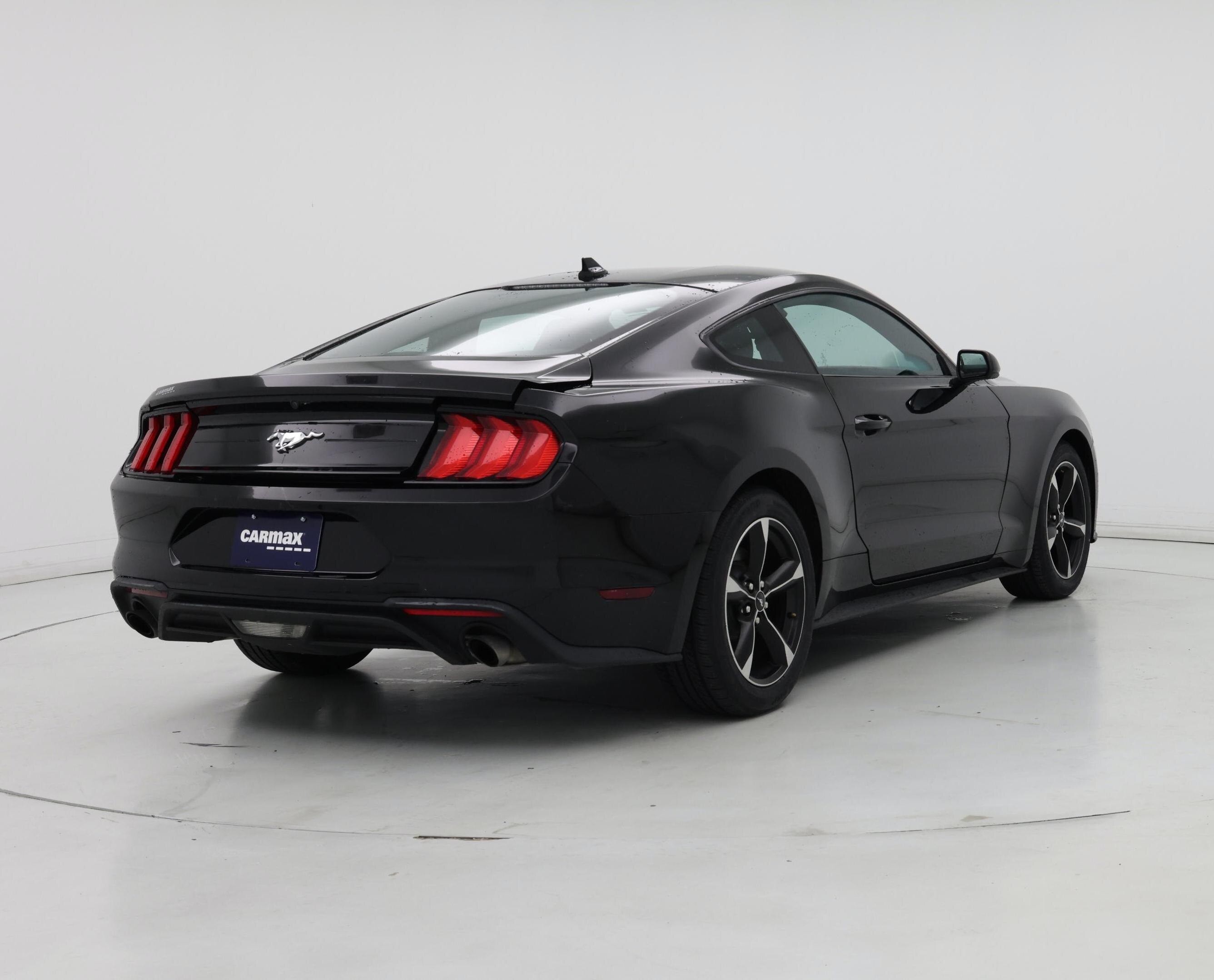 Thumbnail: 2022 Ford Mustang - 8