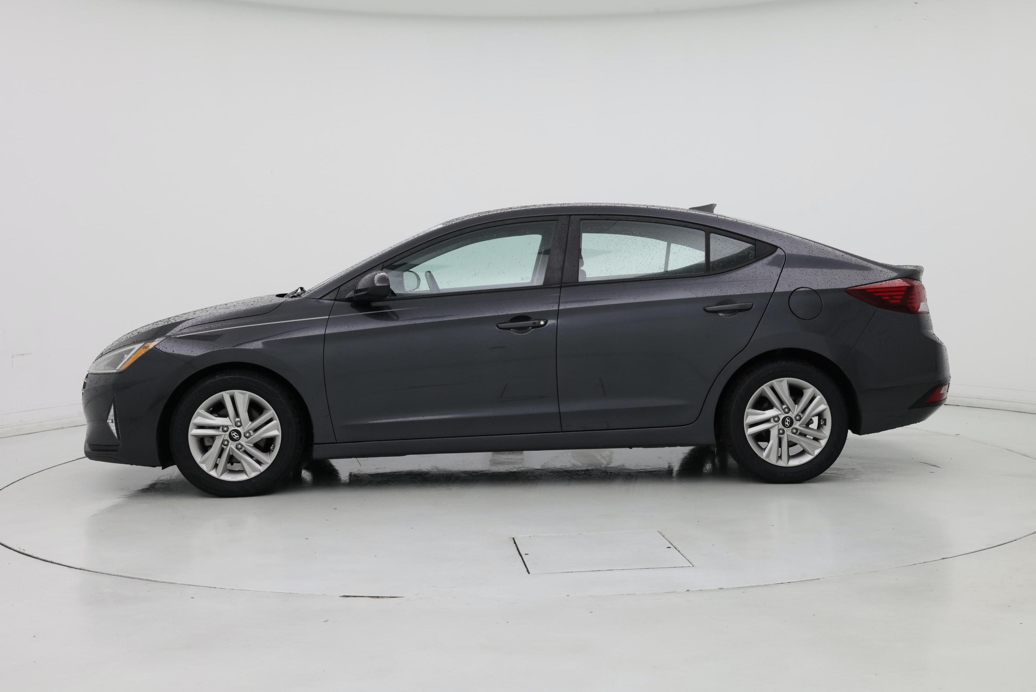 Thumbnail: 2020 Hyundai Elantra - 3