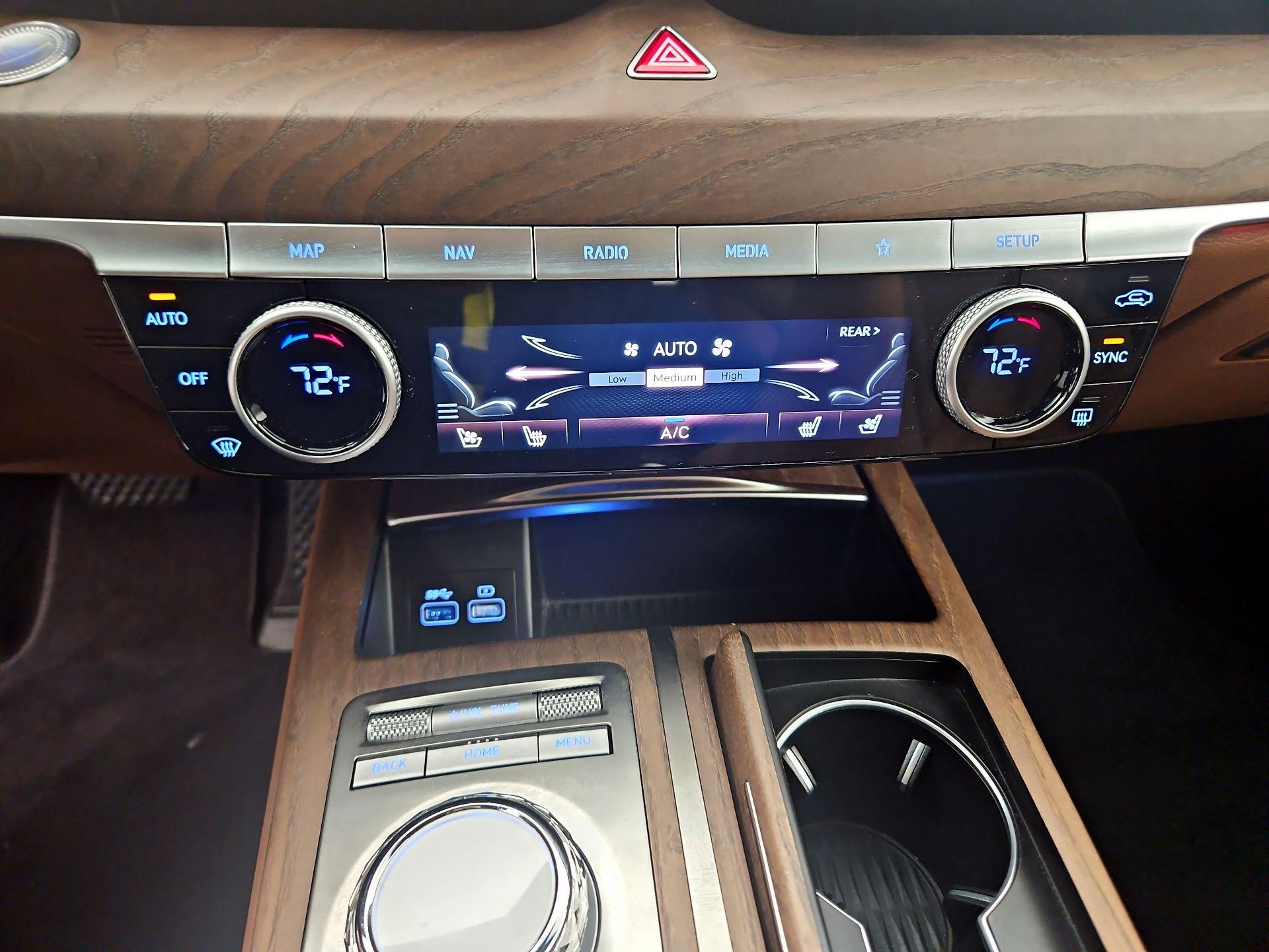 Thumbnail: 2023 Genesis G80 - 16