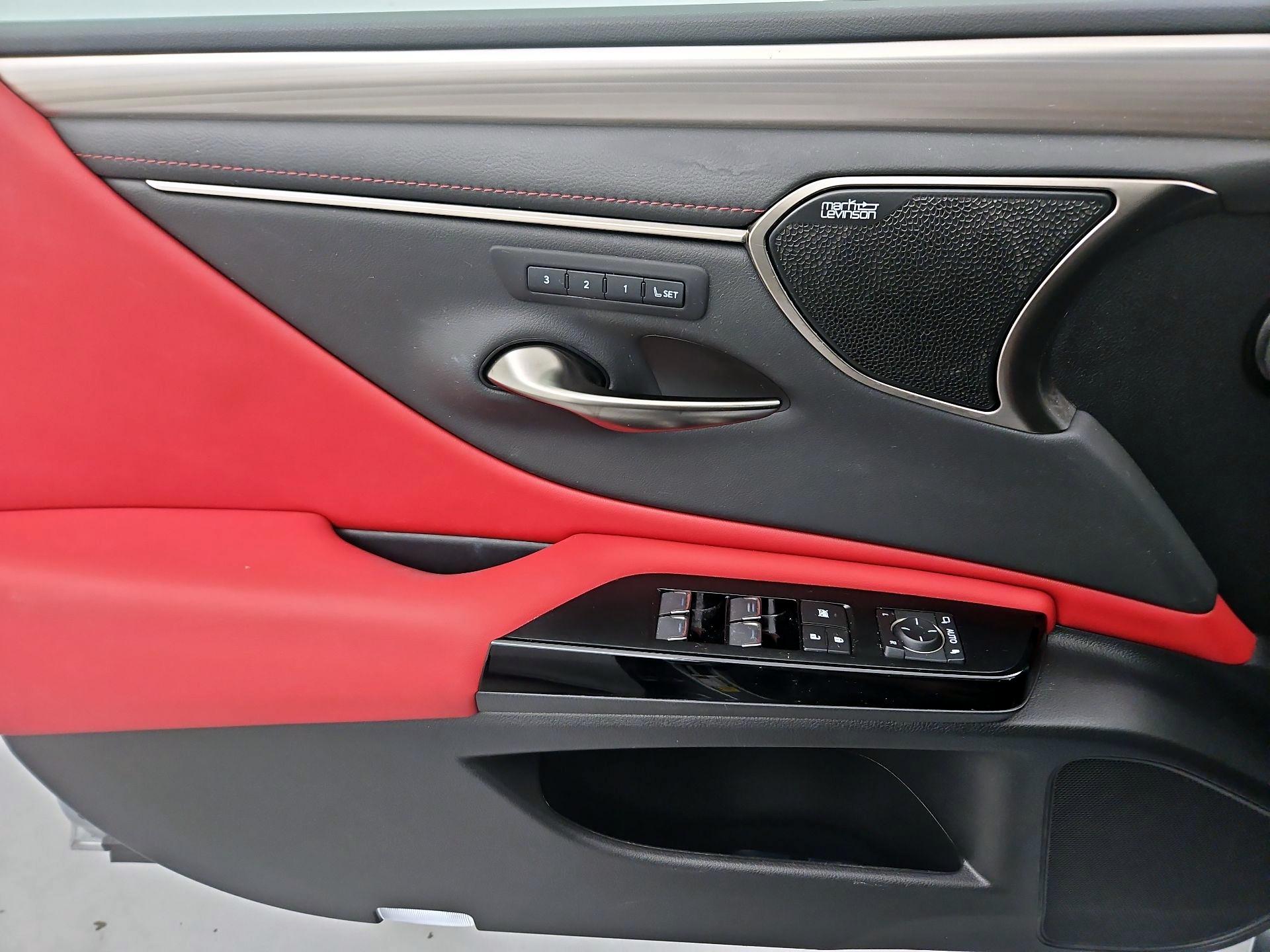 Thumbnail: 2022 Lexus ES - 12