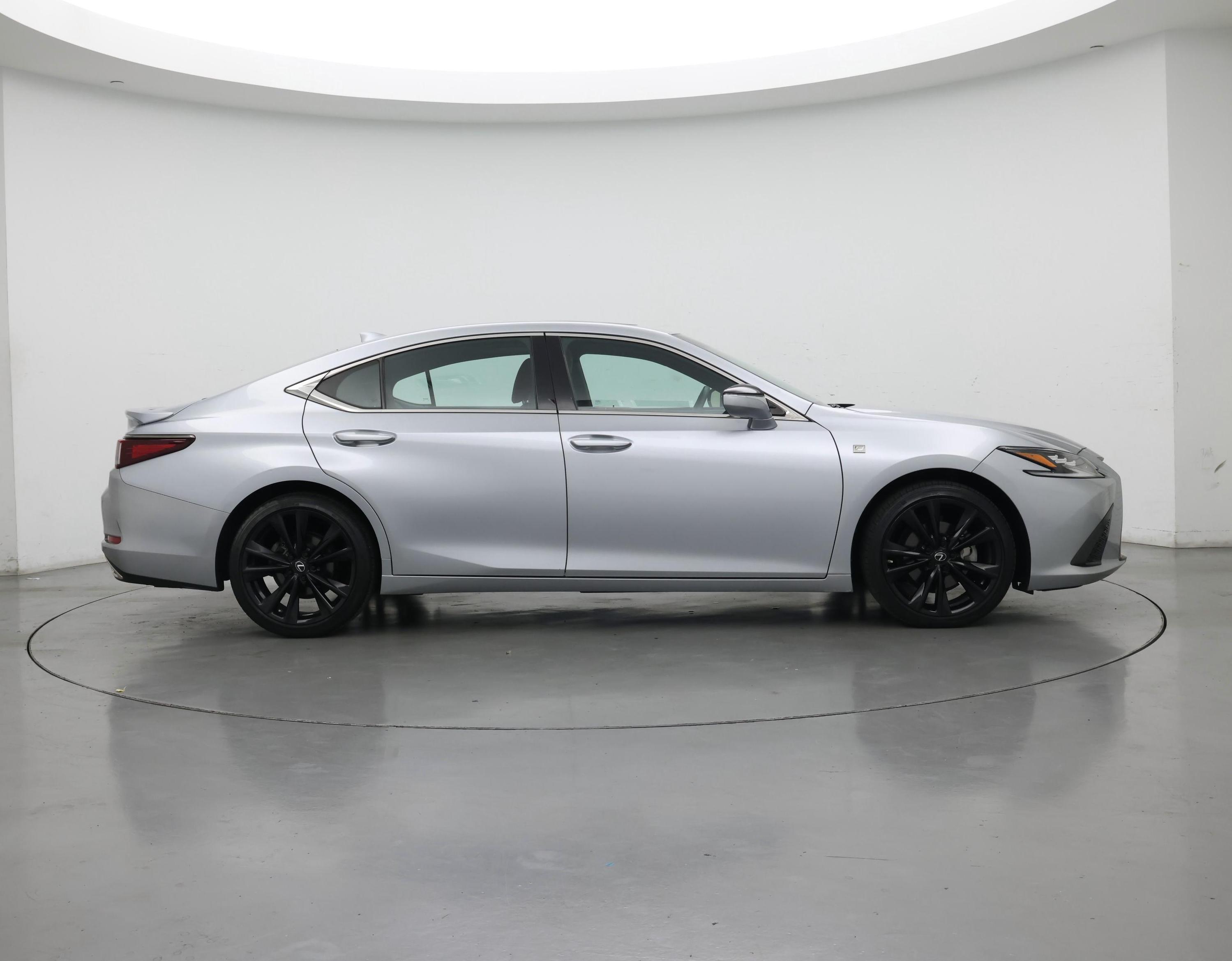 Thumbnail: 2022 Lexus ES - 7