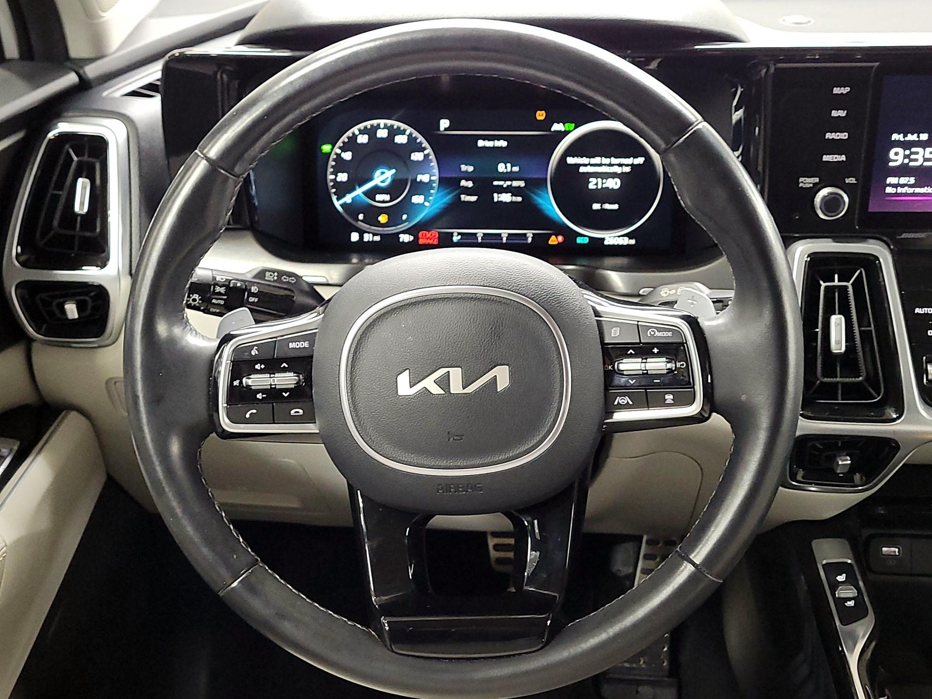Thumbnail: 2023 Kia Sorento - 10