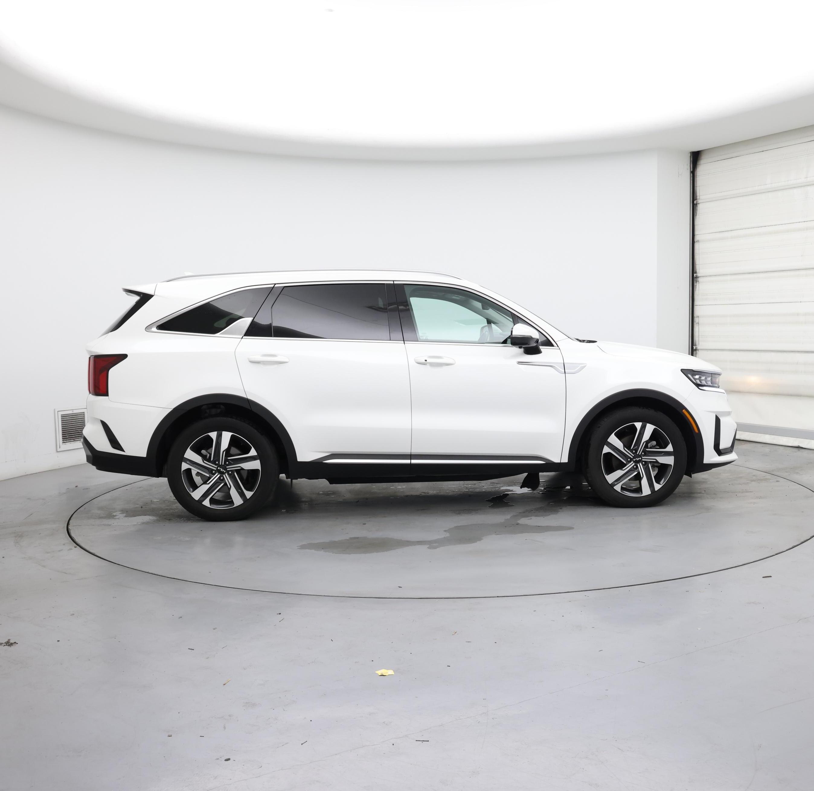 Thumbnail: 2023 Kia Sorento - 7