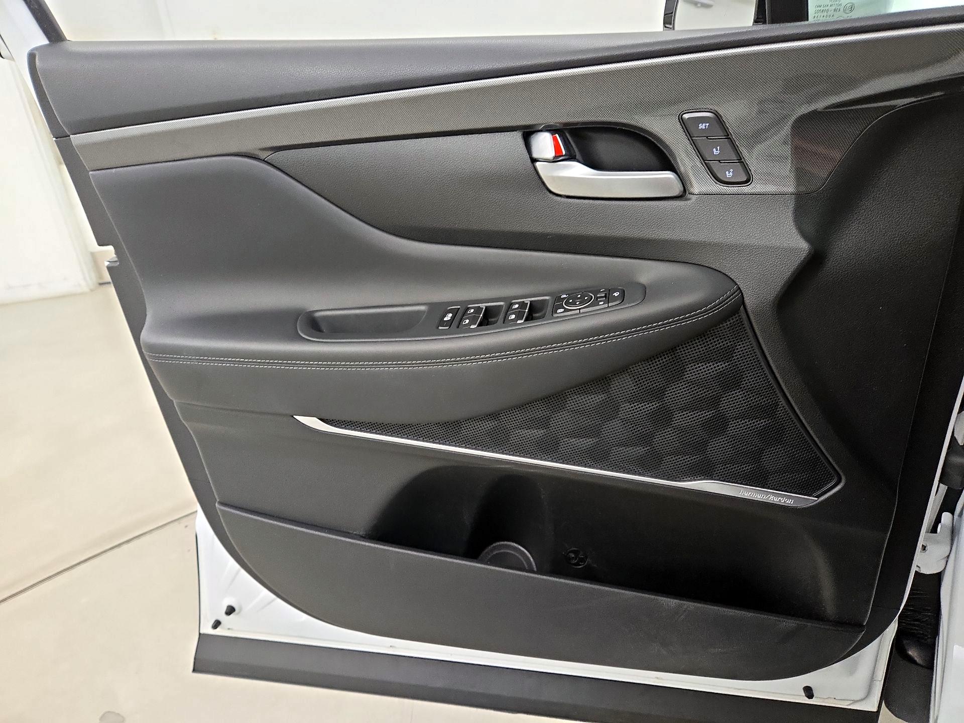 Thumbnail: 2022 Hyundai Santa Fe - 12