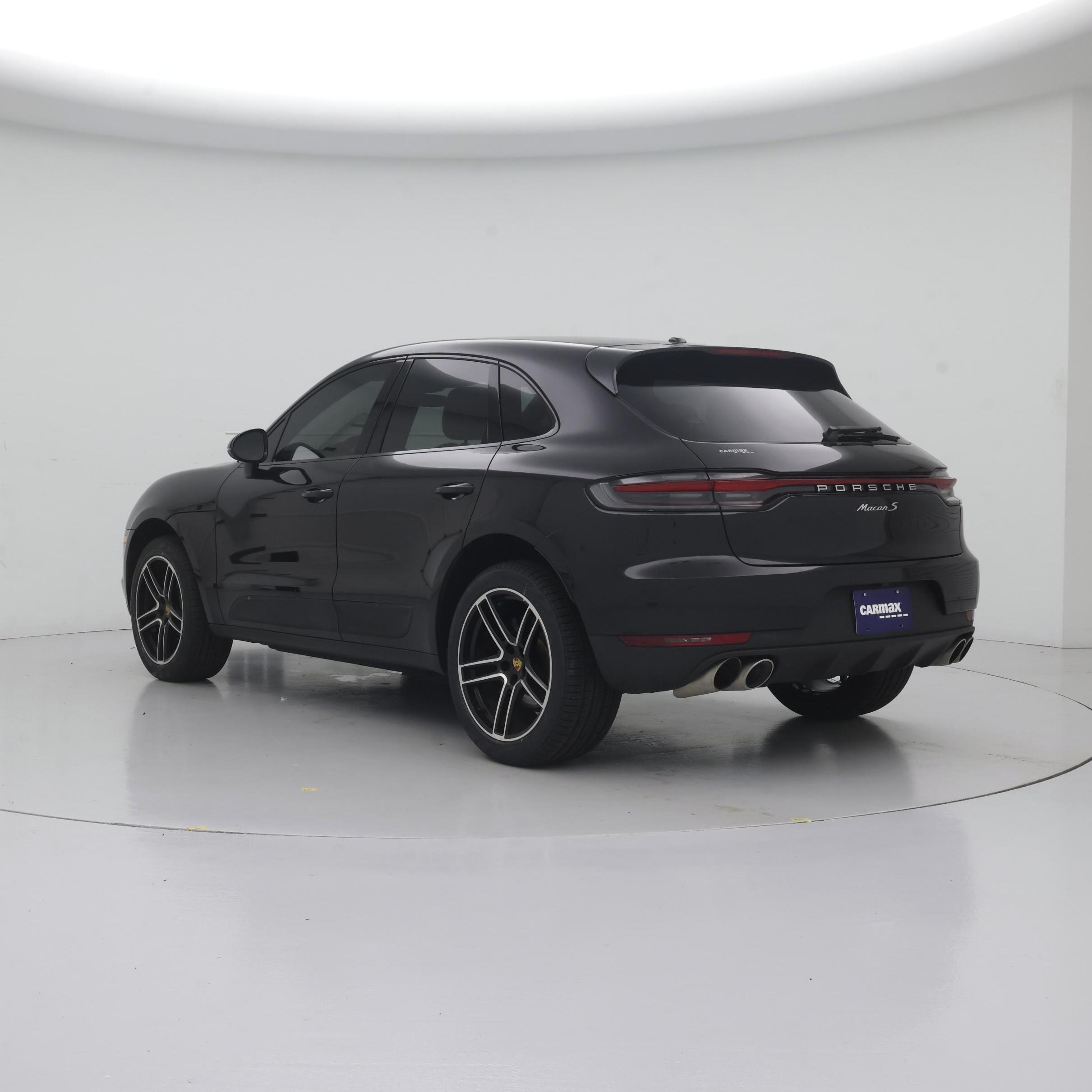Thumbnail: 2020 Porsche Macan - 2