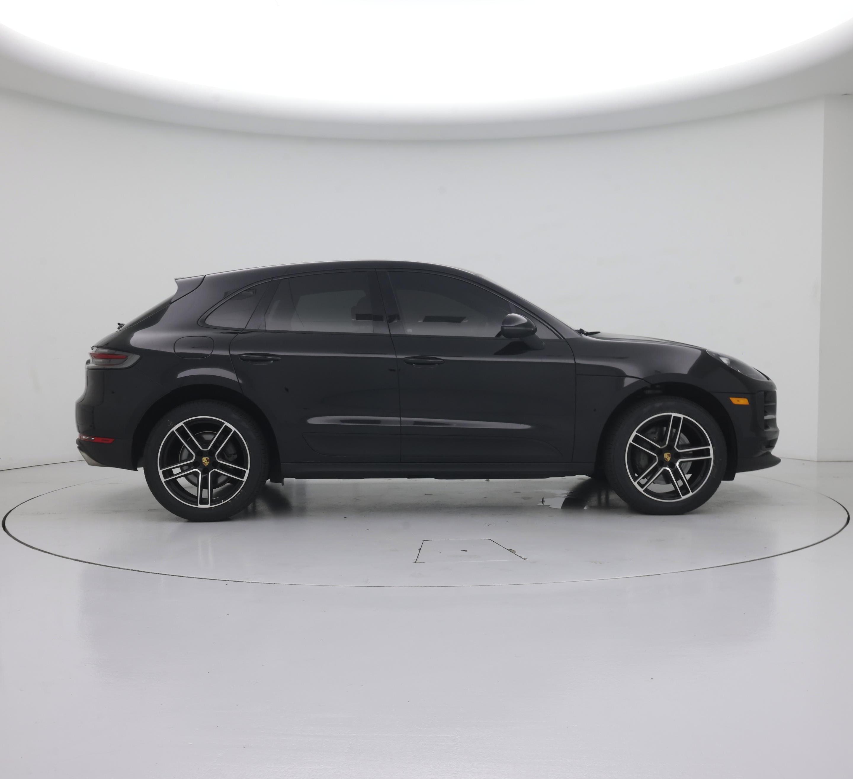 Thumbnail: 2020 Porsche Macan - 7