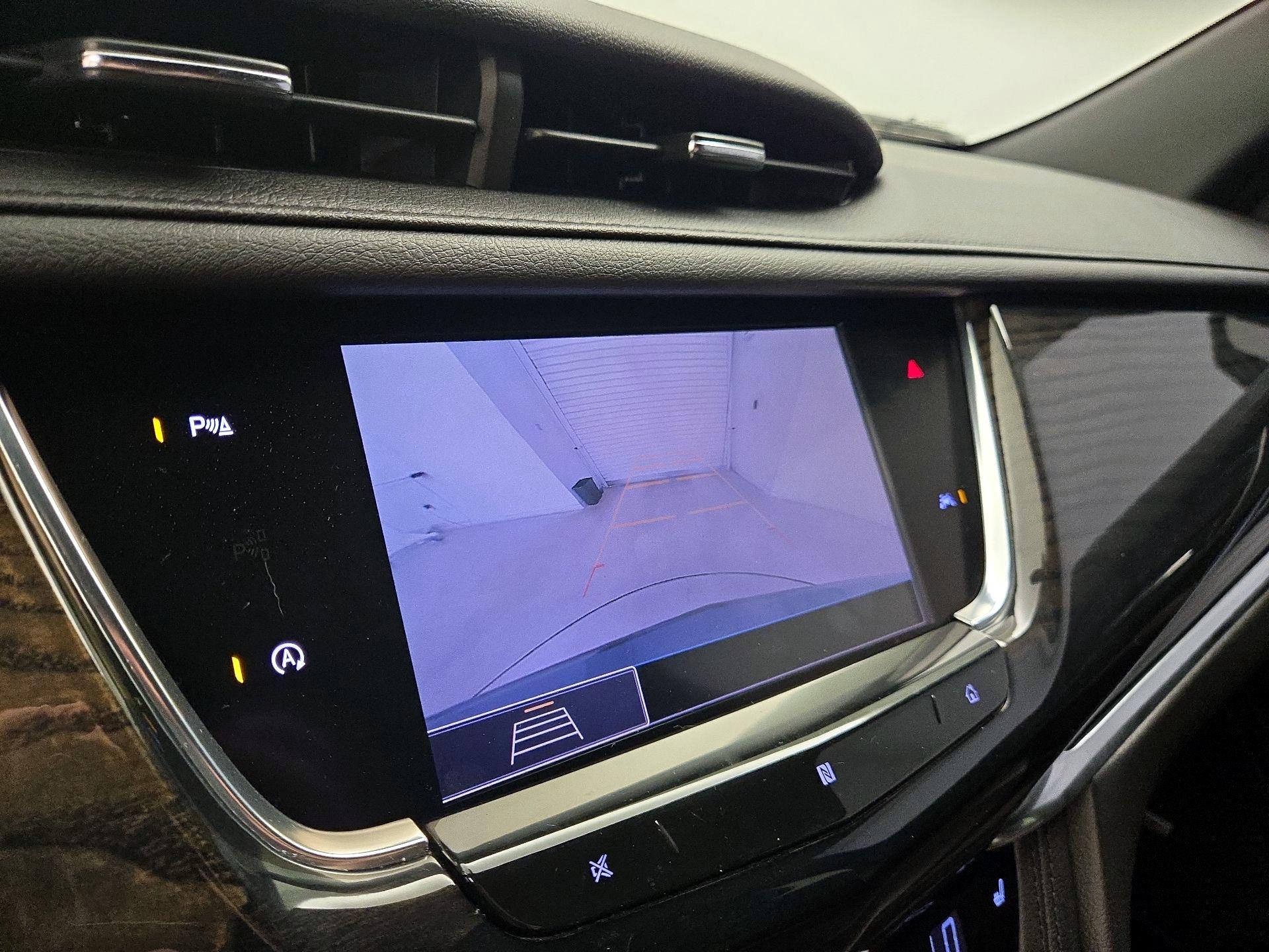 Thumbnail: 2020 Cadillac XT6 - 14