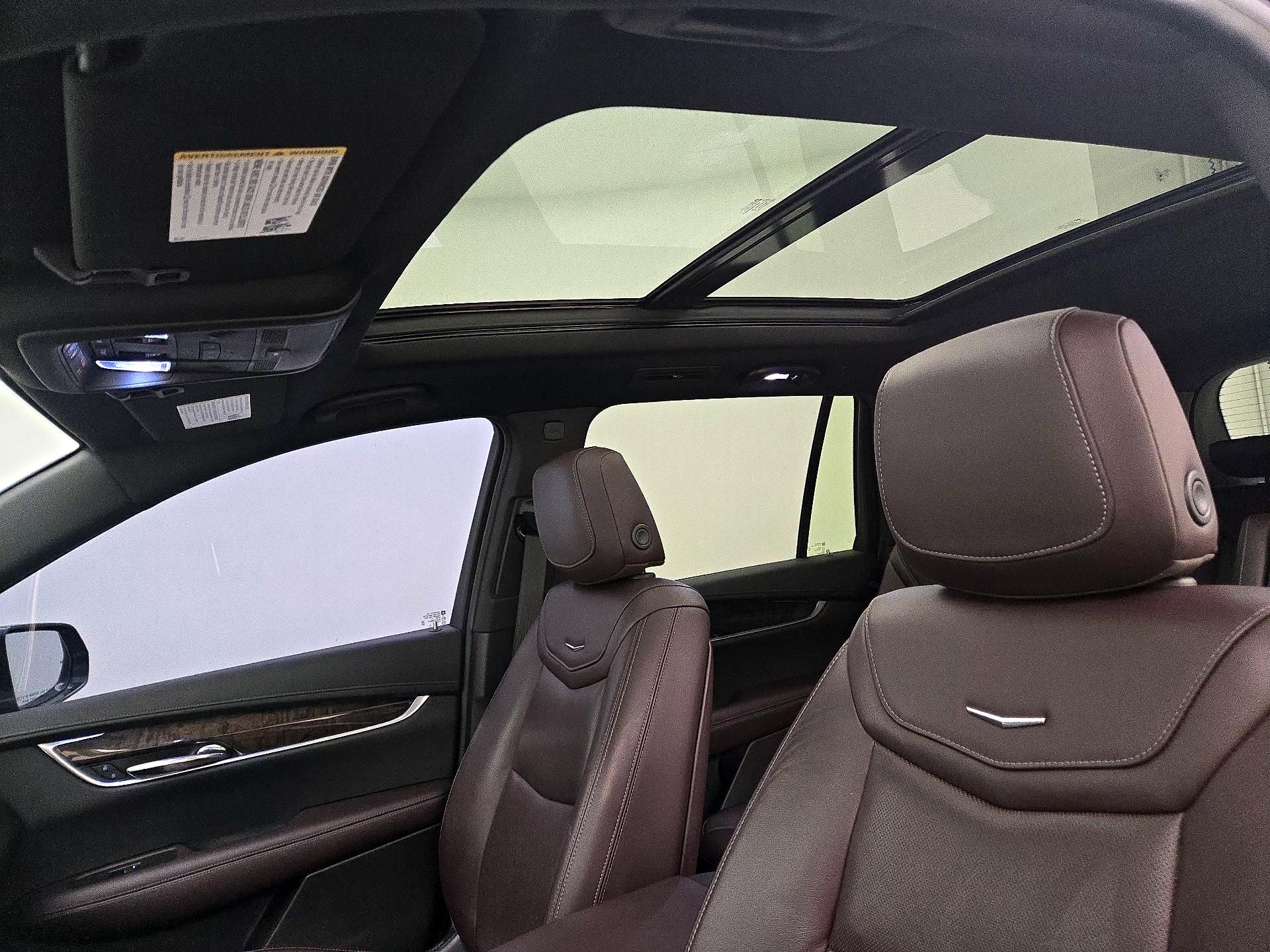 Thumbnail: 2020 Cadillac XT6 - 19