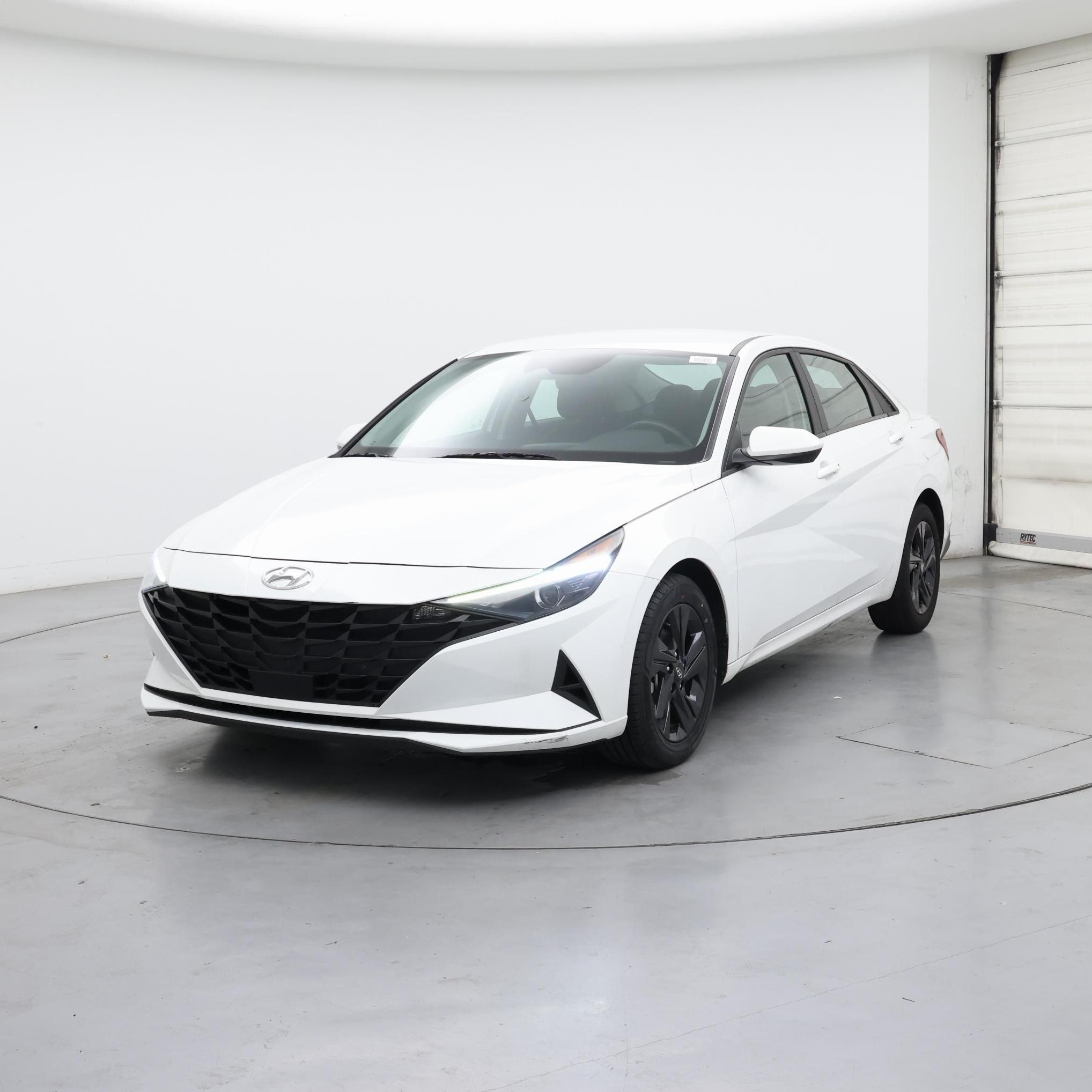 Thumbnail: 2022 Hyundai Elantra - 4