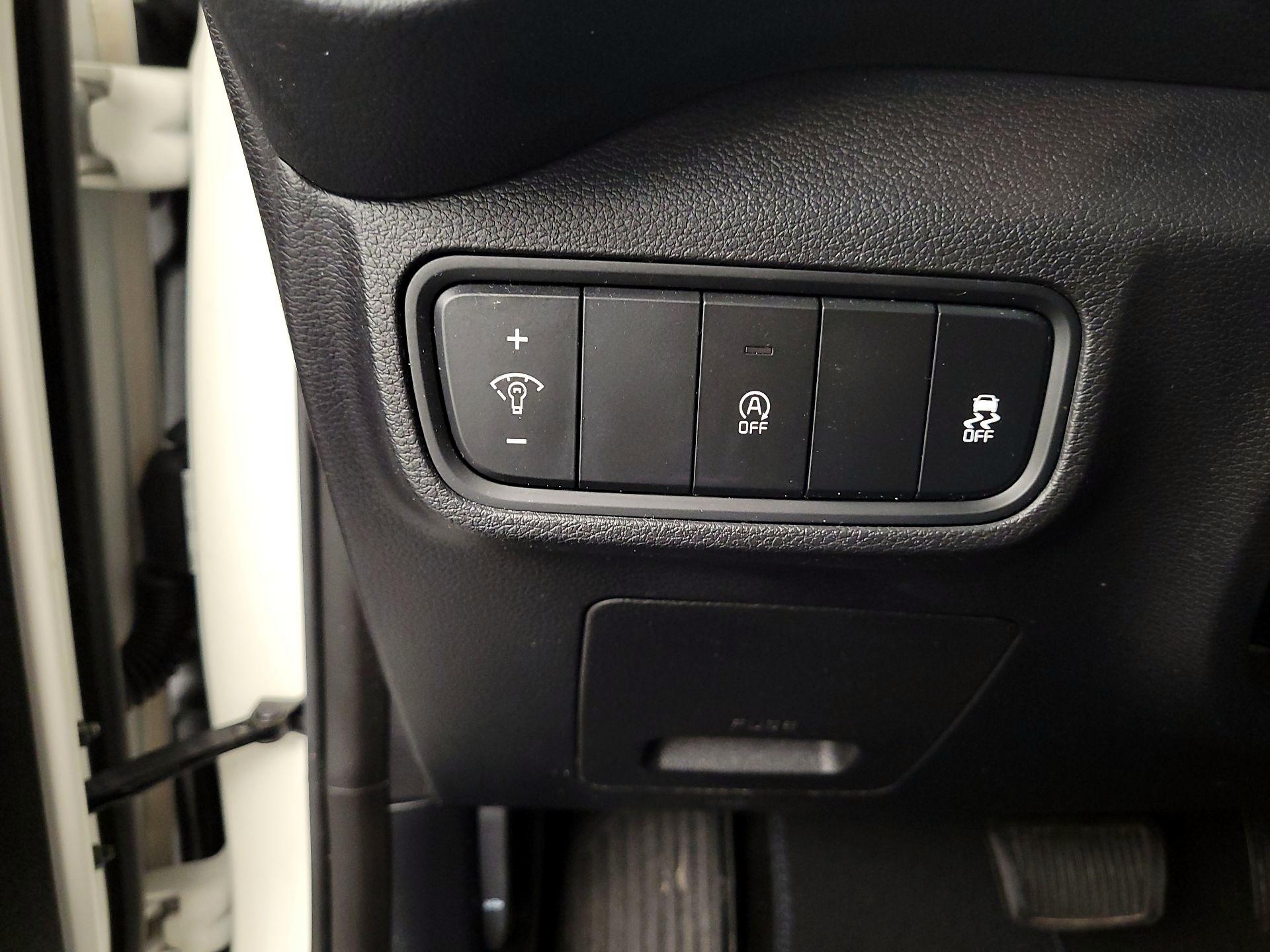 Thumbnail: 2020 Kia Soul - 13