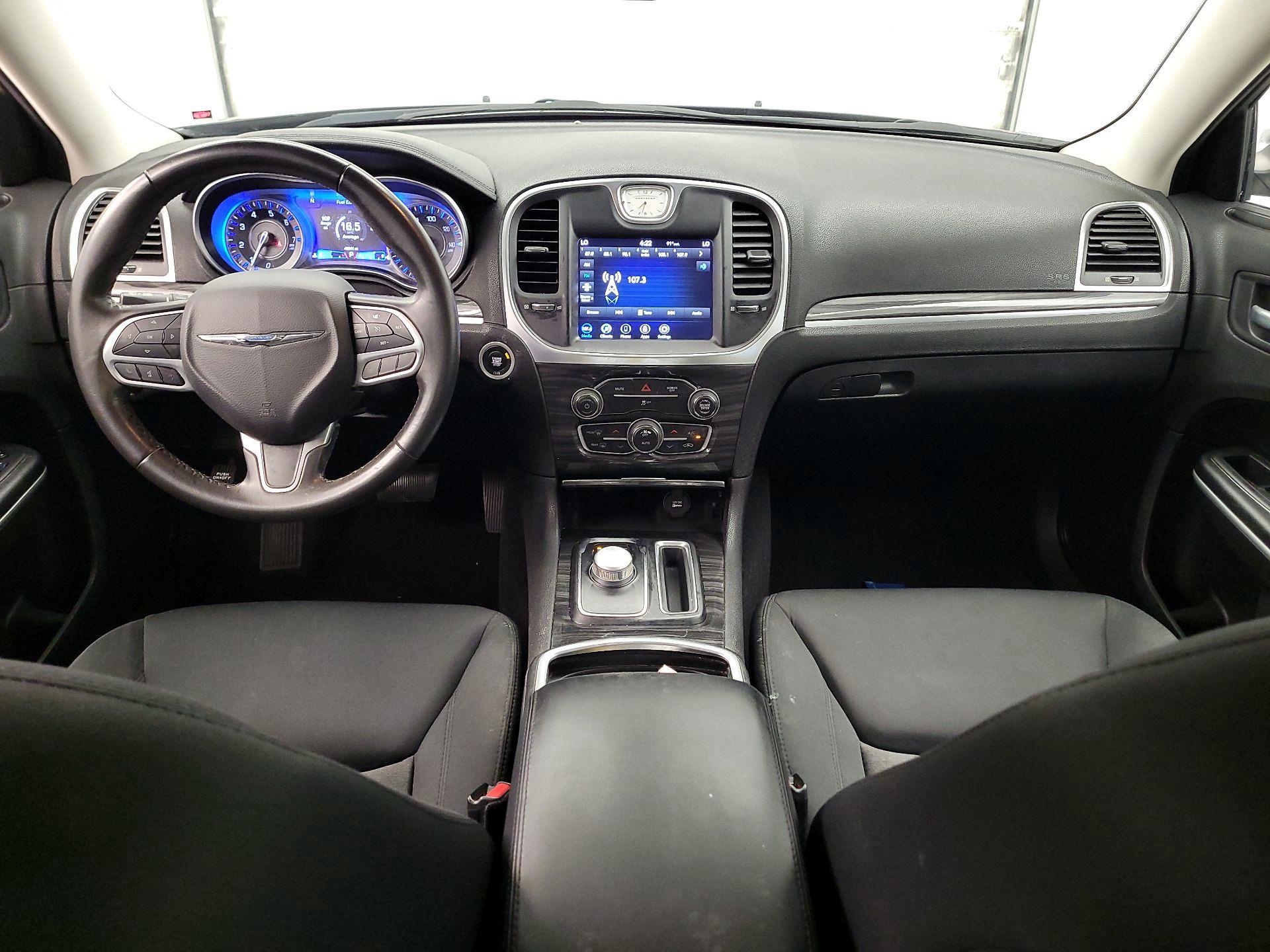 Thumbnail: 2021 Chrysler 300 - 9