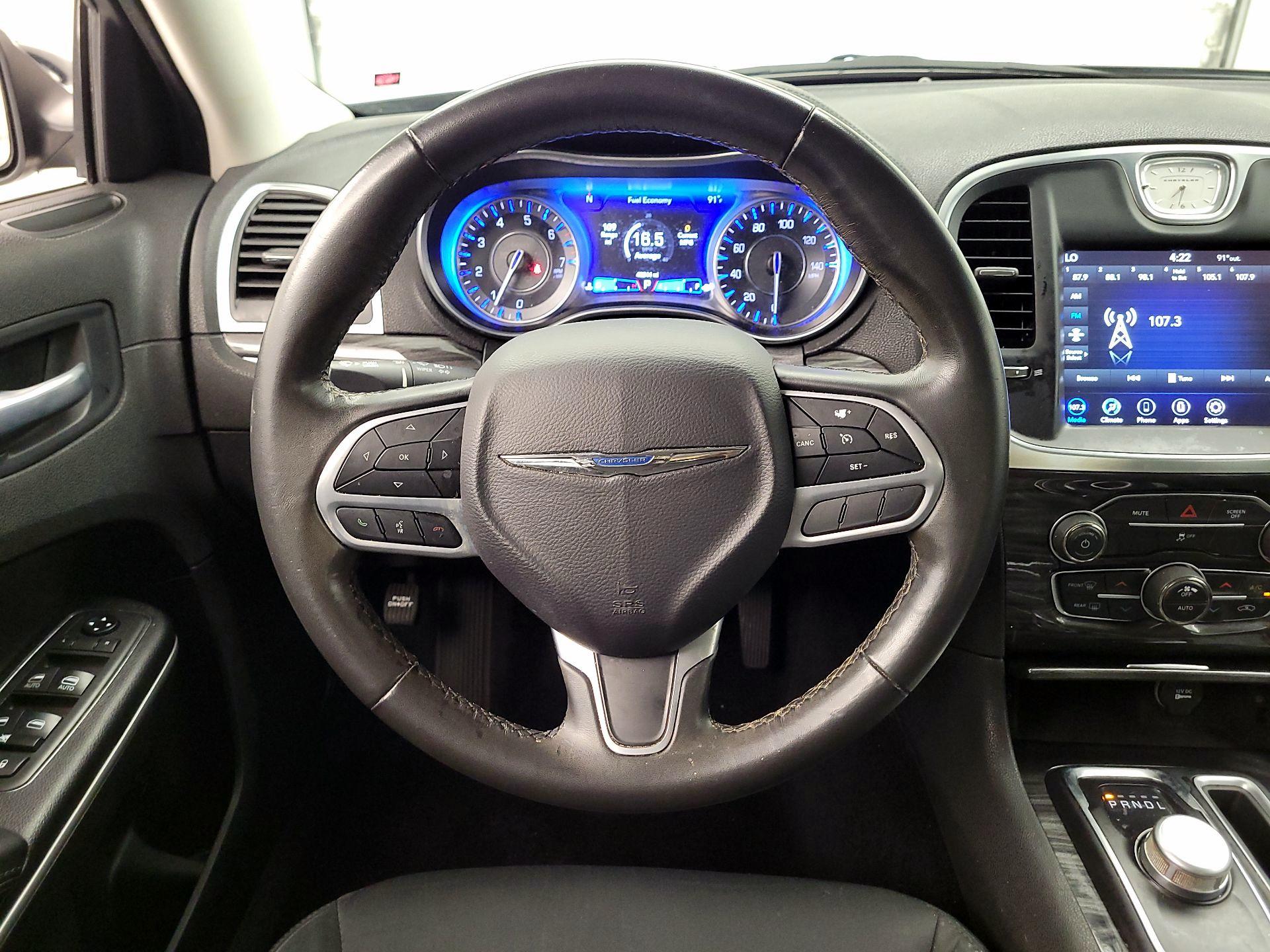 Thumbnail: 2021 Chrysler 300 - 10