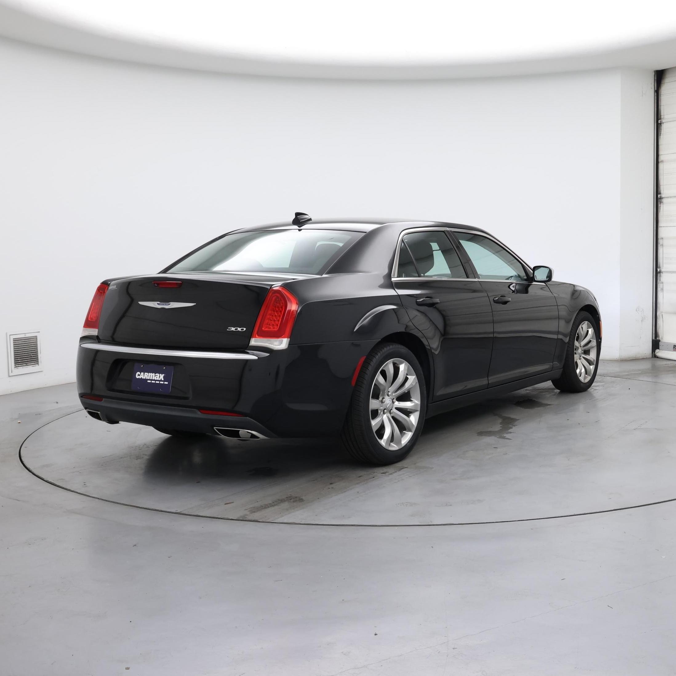 Thumbnail: 2021 Chrysler 300 - 8
