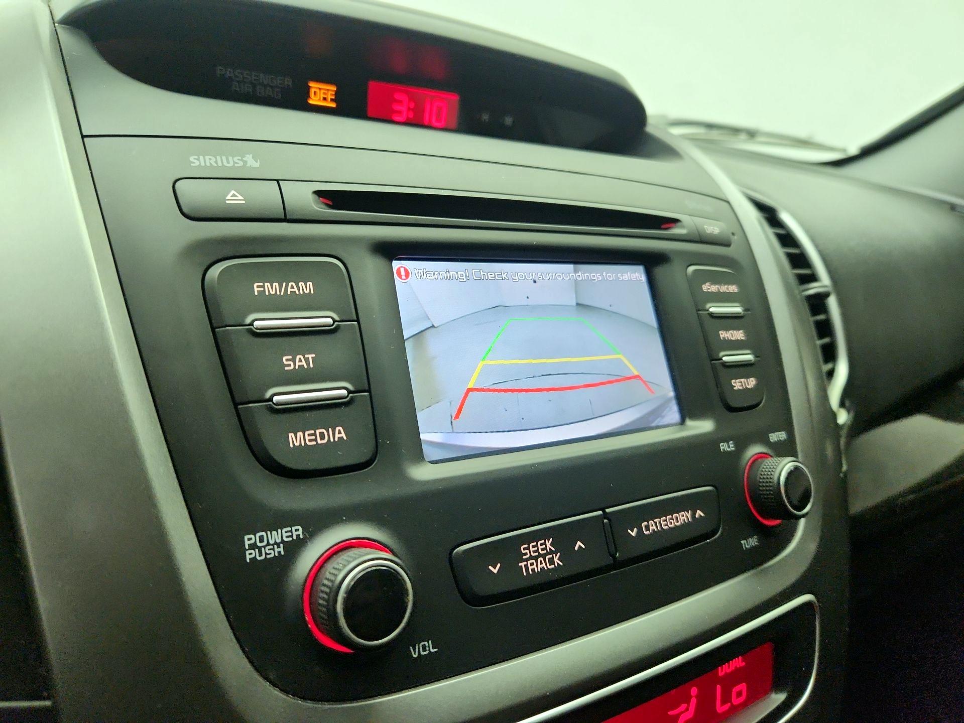 Thumbnail: 2014 Kia Sorento - 14