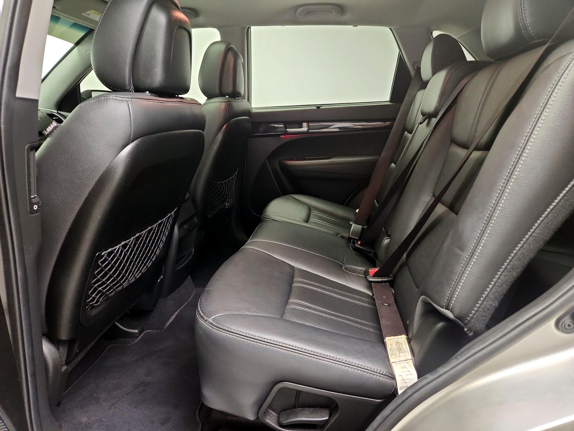 Thumbnail: 2014 Kia Sorento - 20