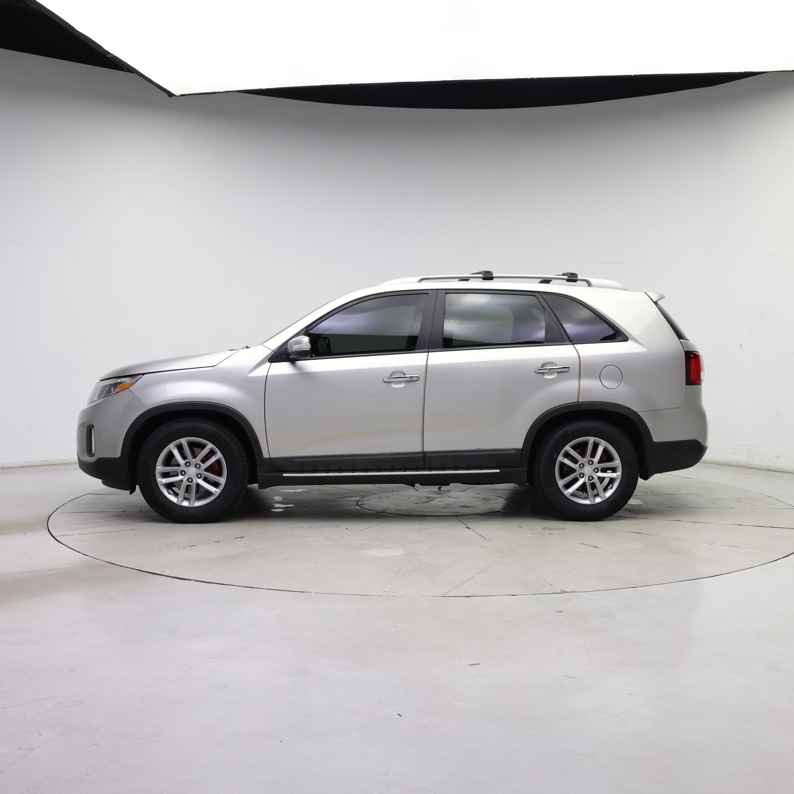 Thumbnail: 2014 Kia Sorento - 3
