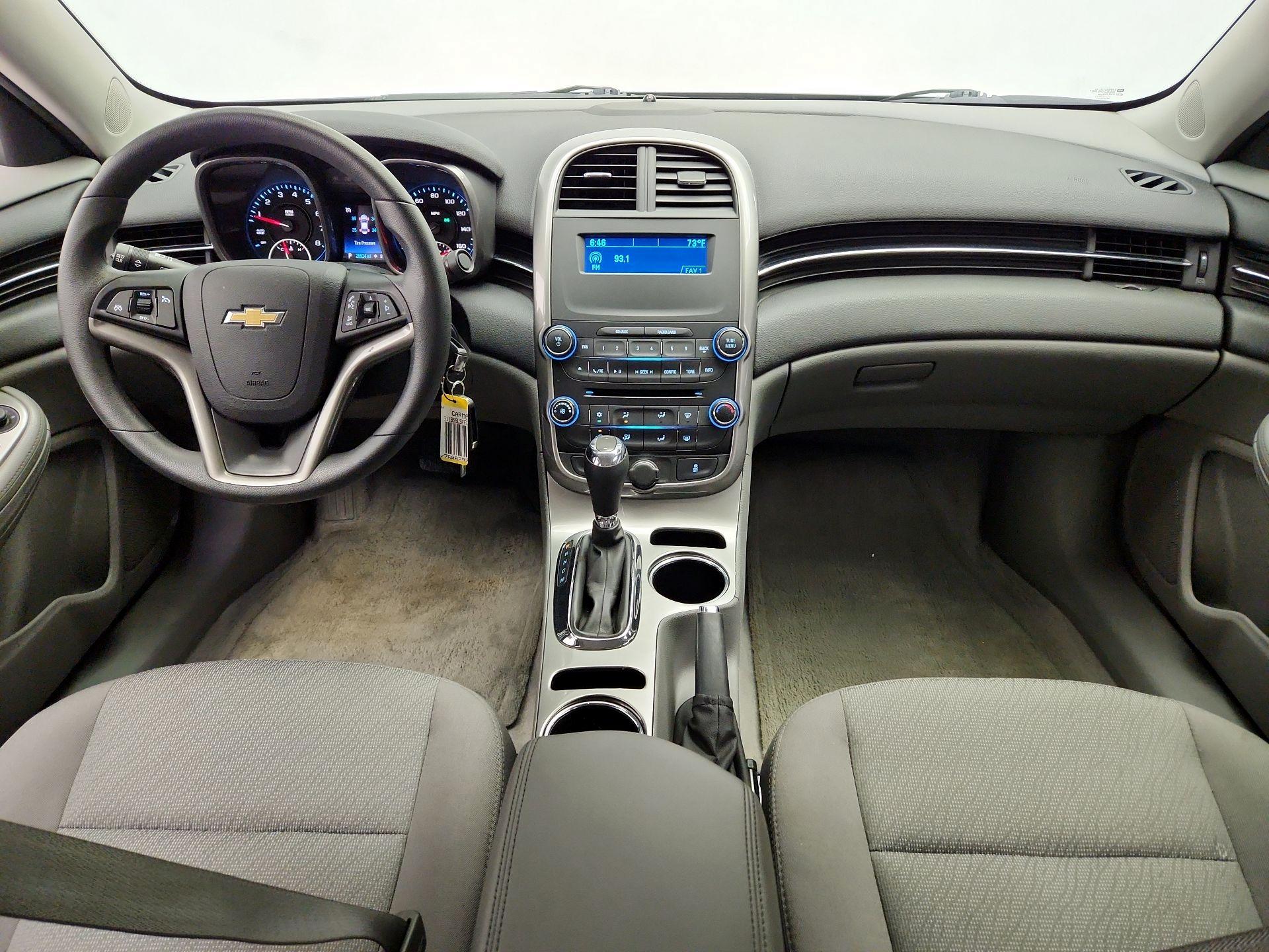 Thumbnail: 2015 Chevrolet Malibu - 9