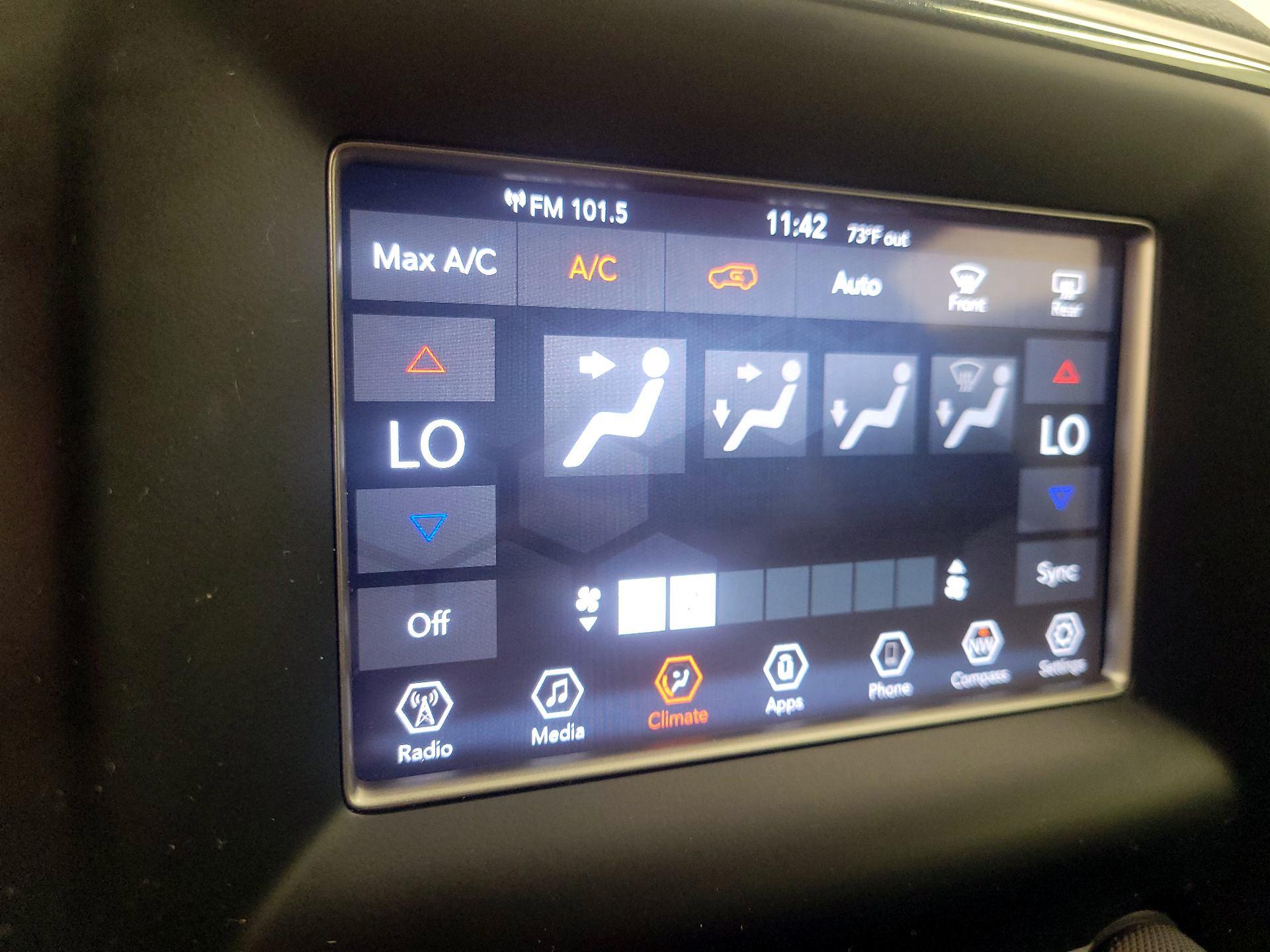 Thumbnail: 2018 Jeep Grand Cherokee - 16