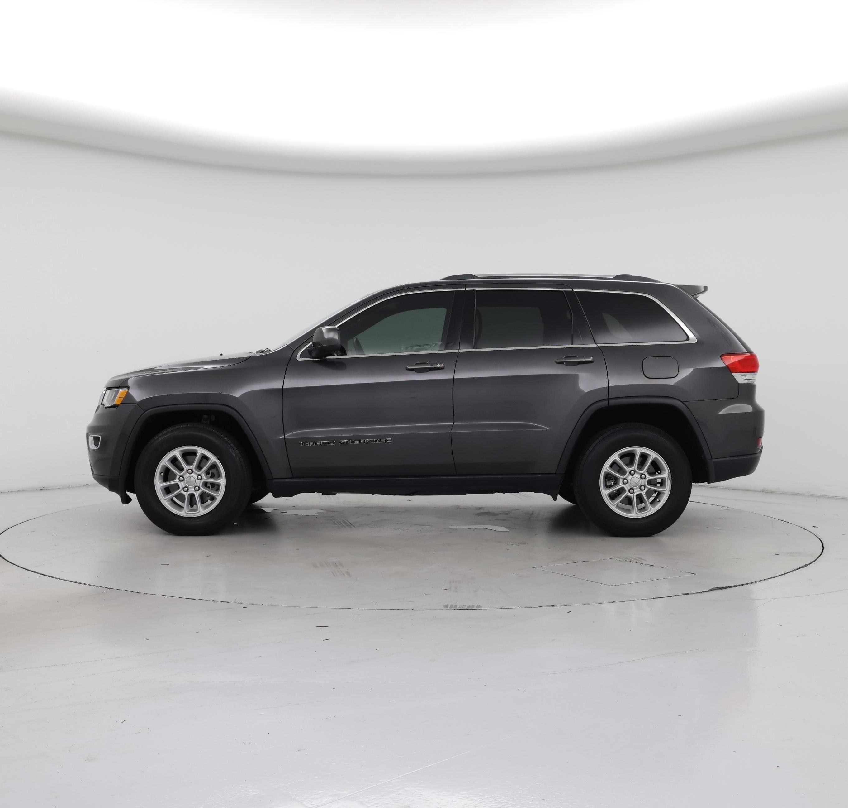 Thumbnail: 2018 Jeep Grand Cherokee - 3