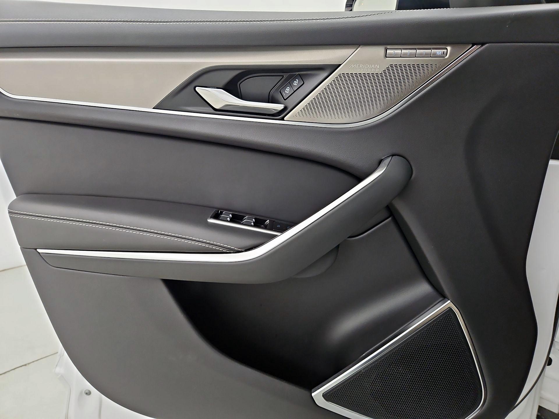 Thumbnail: 2024 Jaguar F-Pace - 12