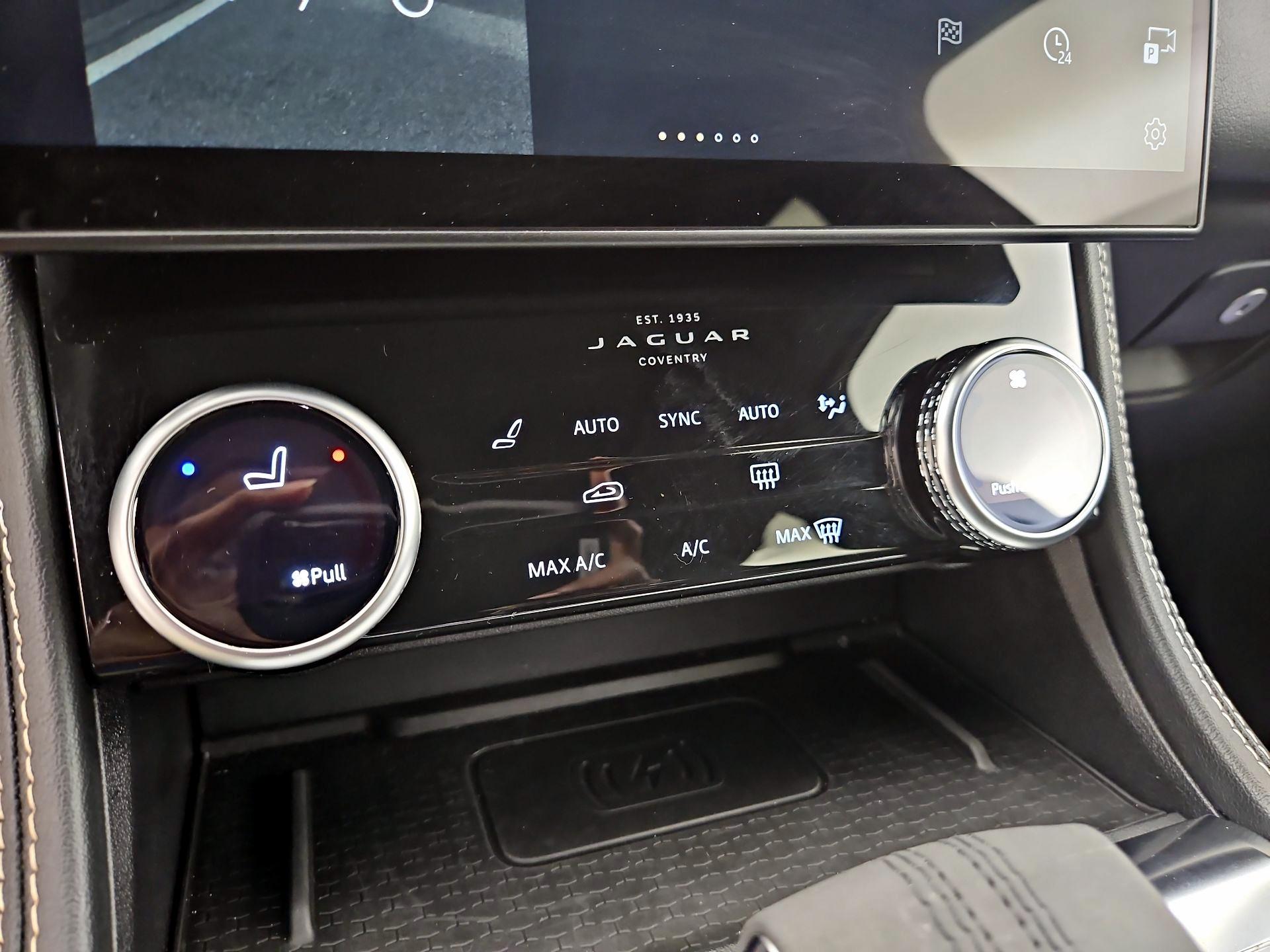 Thumbnail: 2024 Jaguar F-Pace - 17