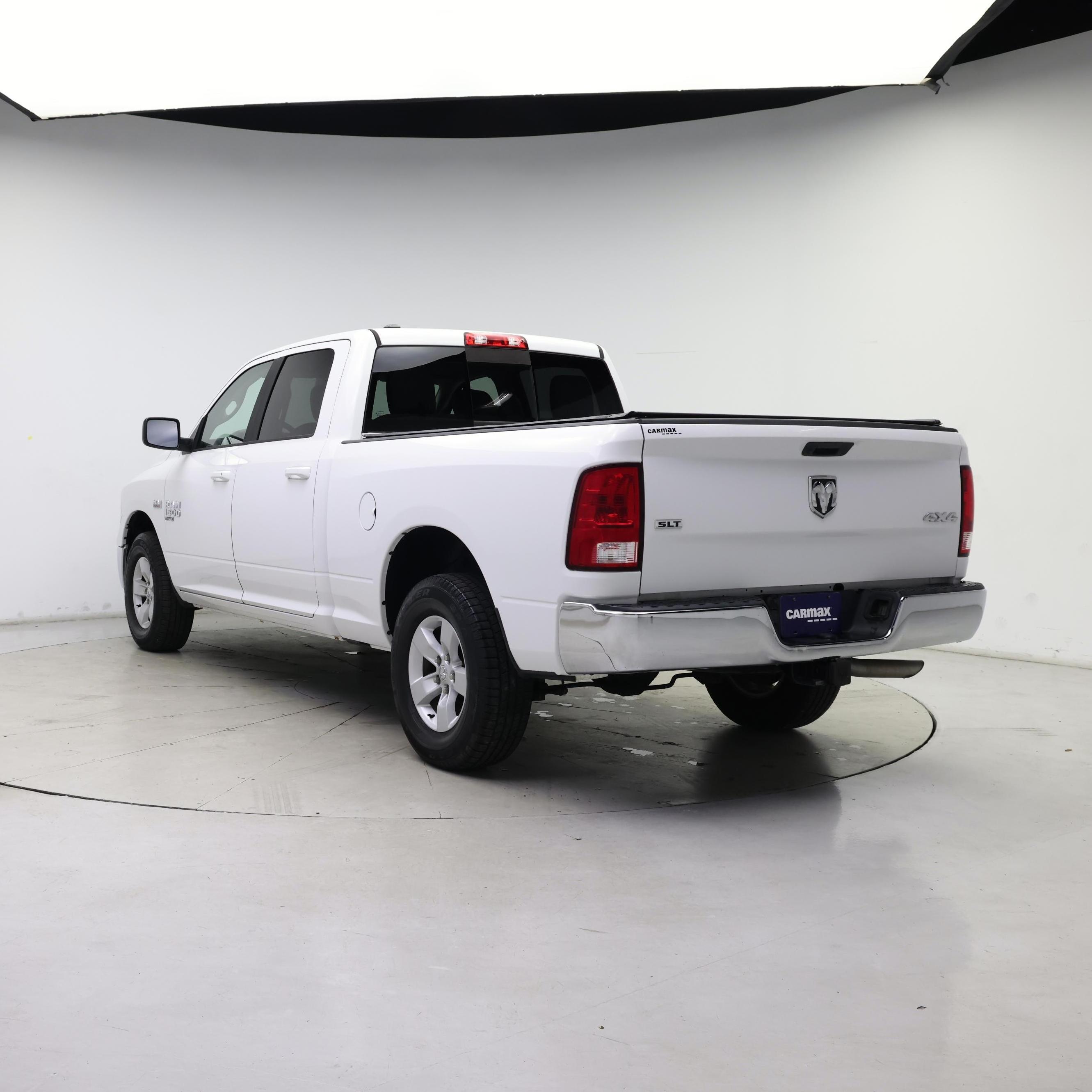 Thumbnail: 2019 RAM 1500 Classic - 2
