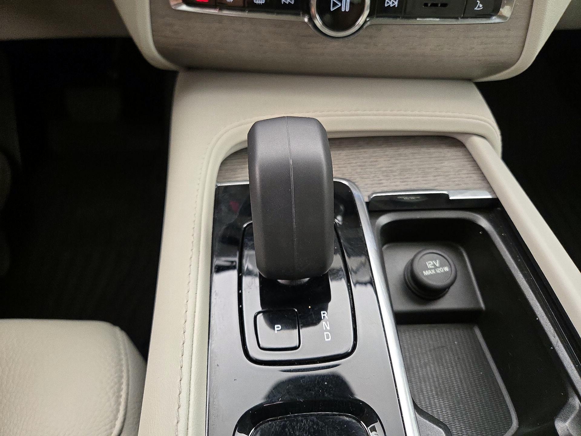 Thumbnail: 2024 Volvo XC90 - 17