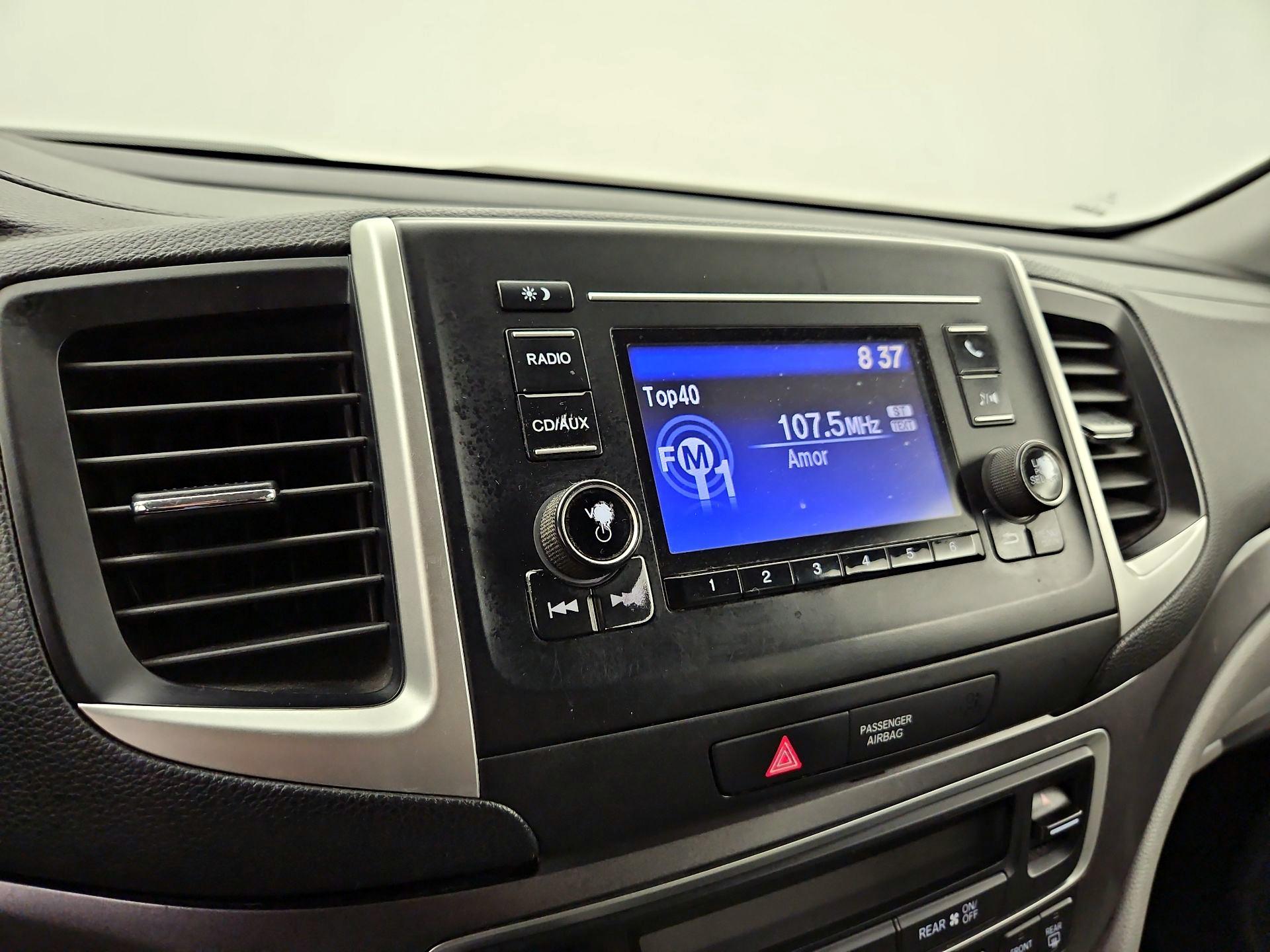 Thumbnail: 2016 Honda Pilot - 15