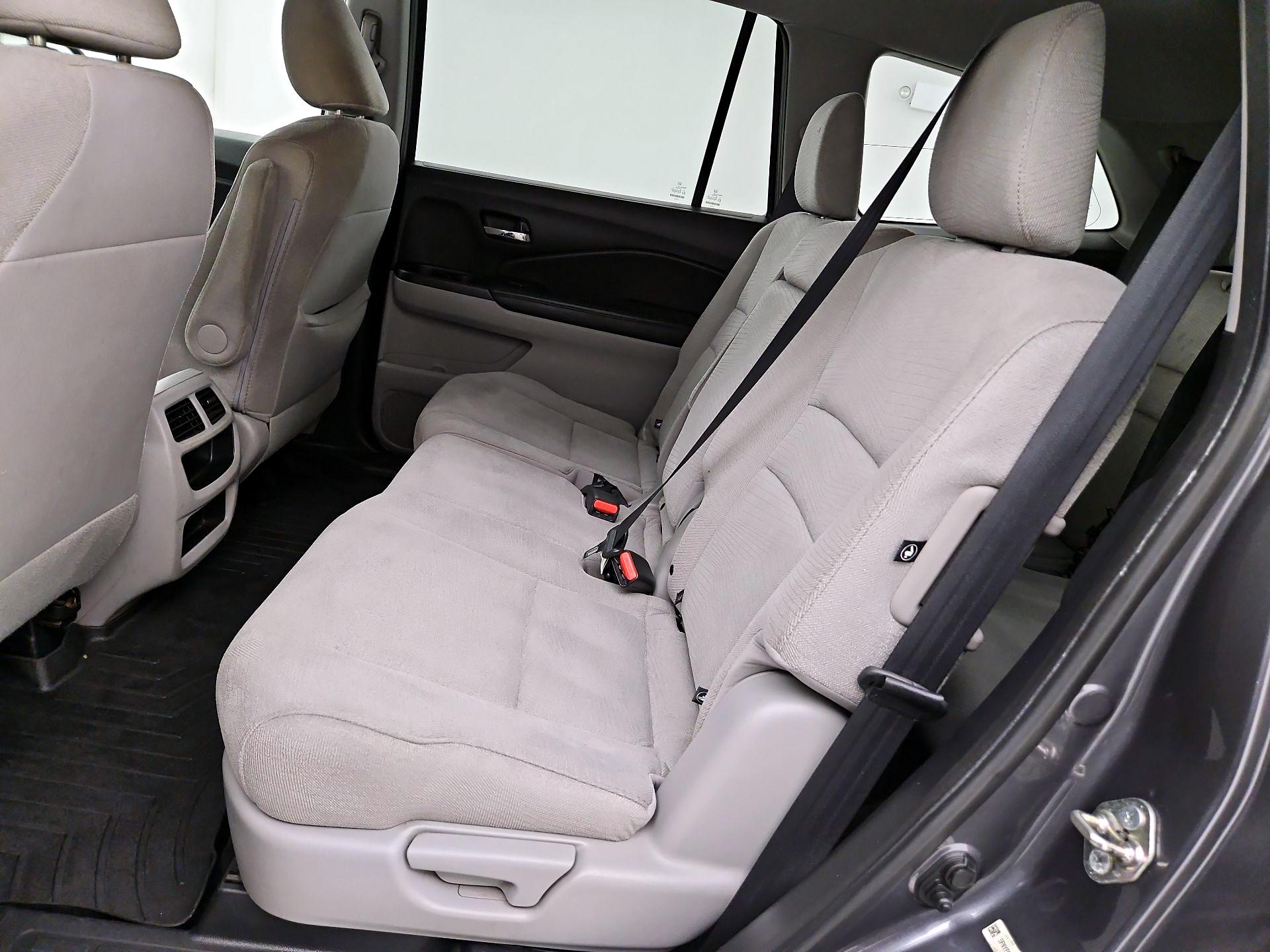 Thumbnail: 2016 Honda Pilot - 19
