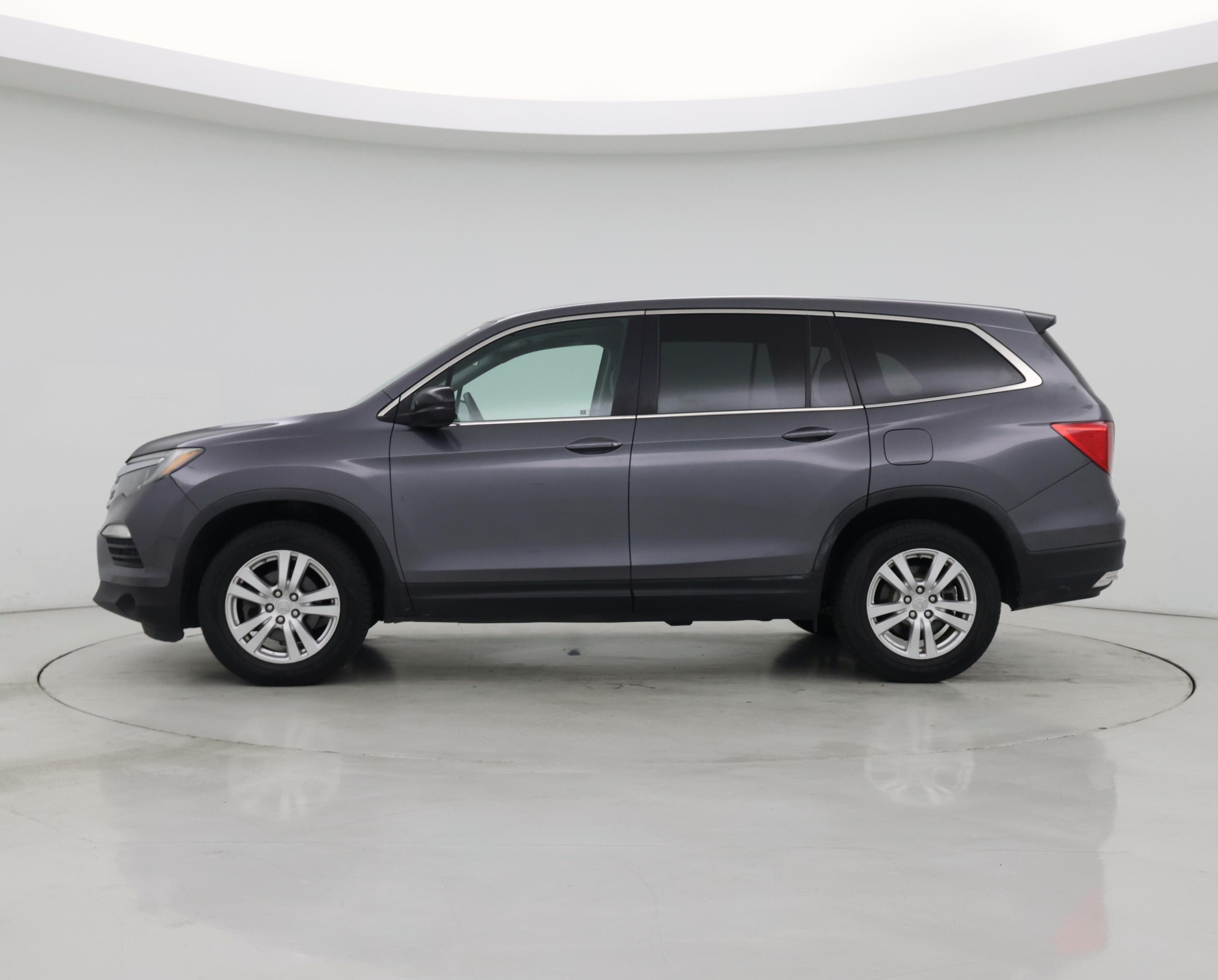 Thumbnail: 2016 Honda Pilot - 3