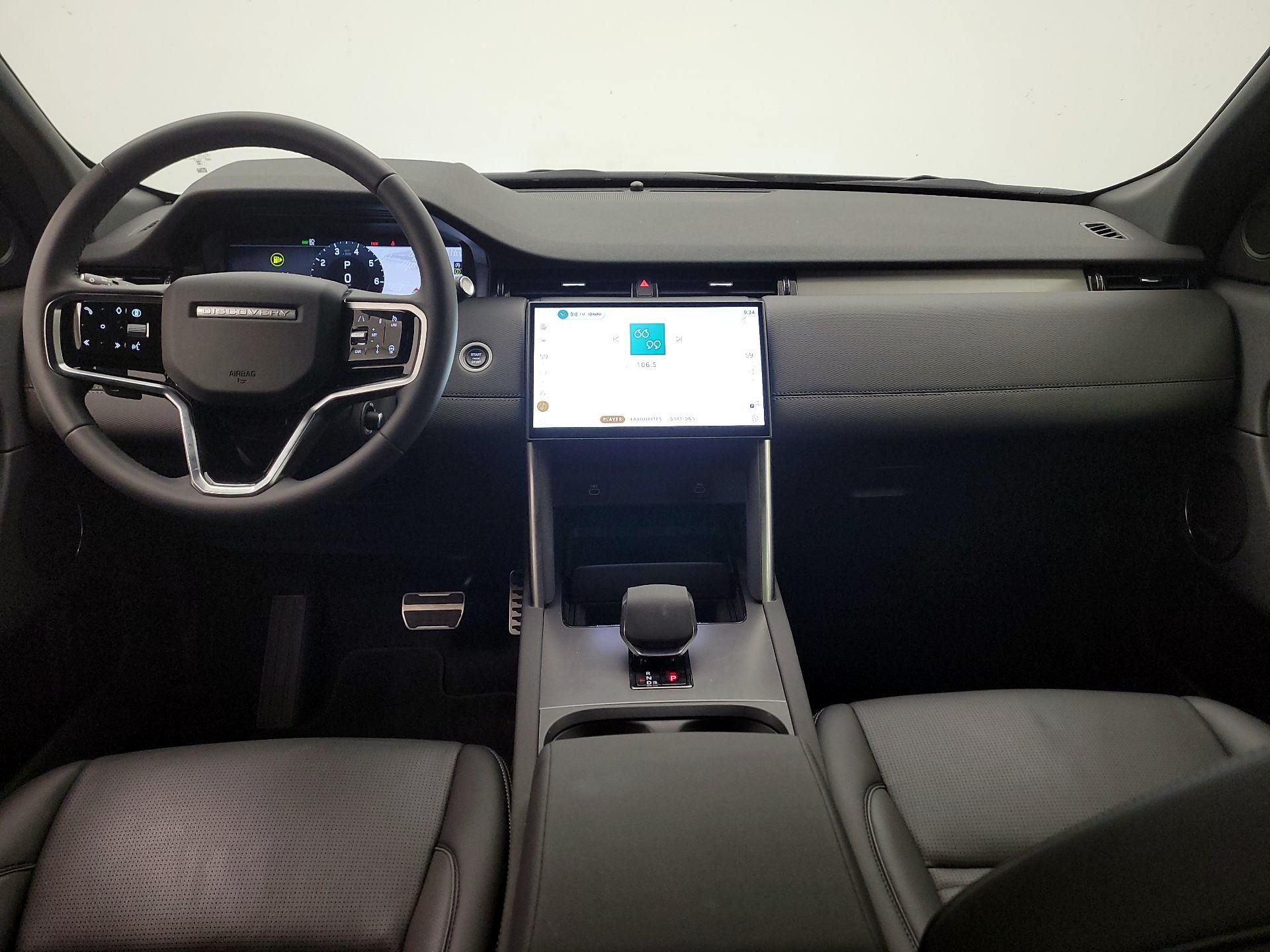Thumbnail: 2024 Land Rover Discovery Sport - 9