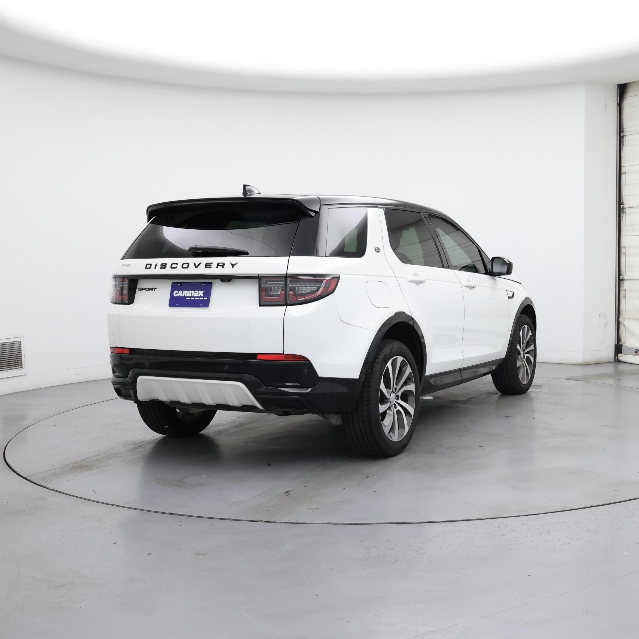 Thumbnail: 2024 Land Rover Discovery Sport - 8