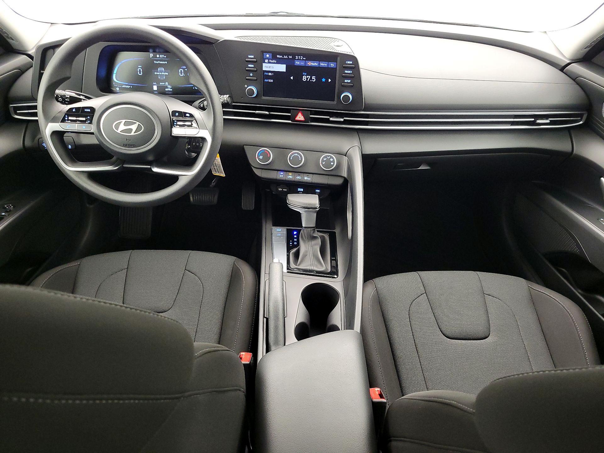 Thumbnail: 2024 Hyundai Elantra - 9