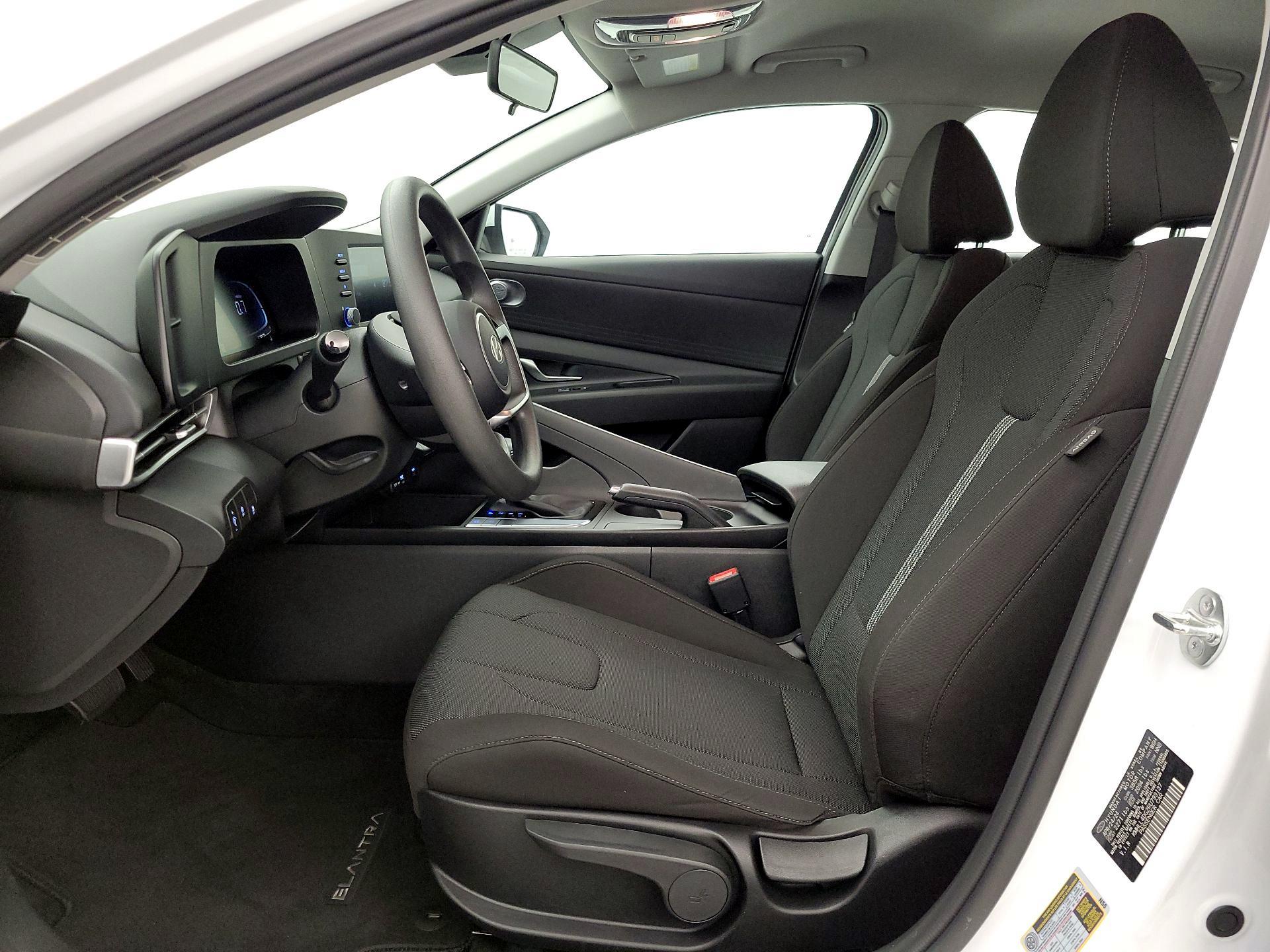 Thumbnail: 2024 Hyundai Elantra - 11