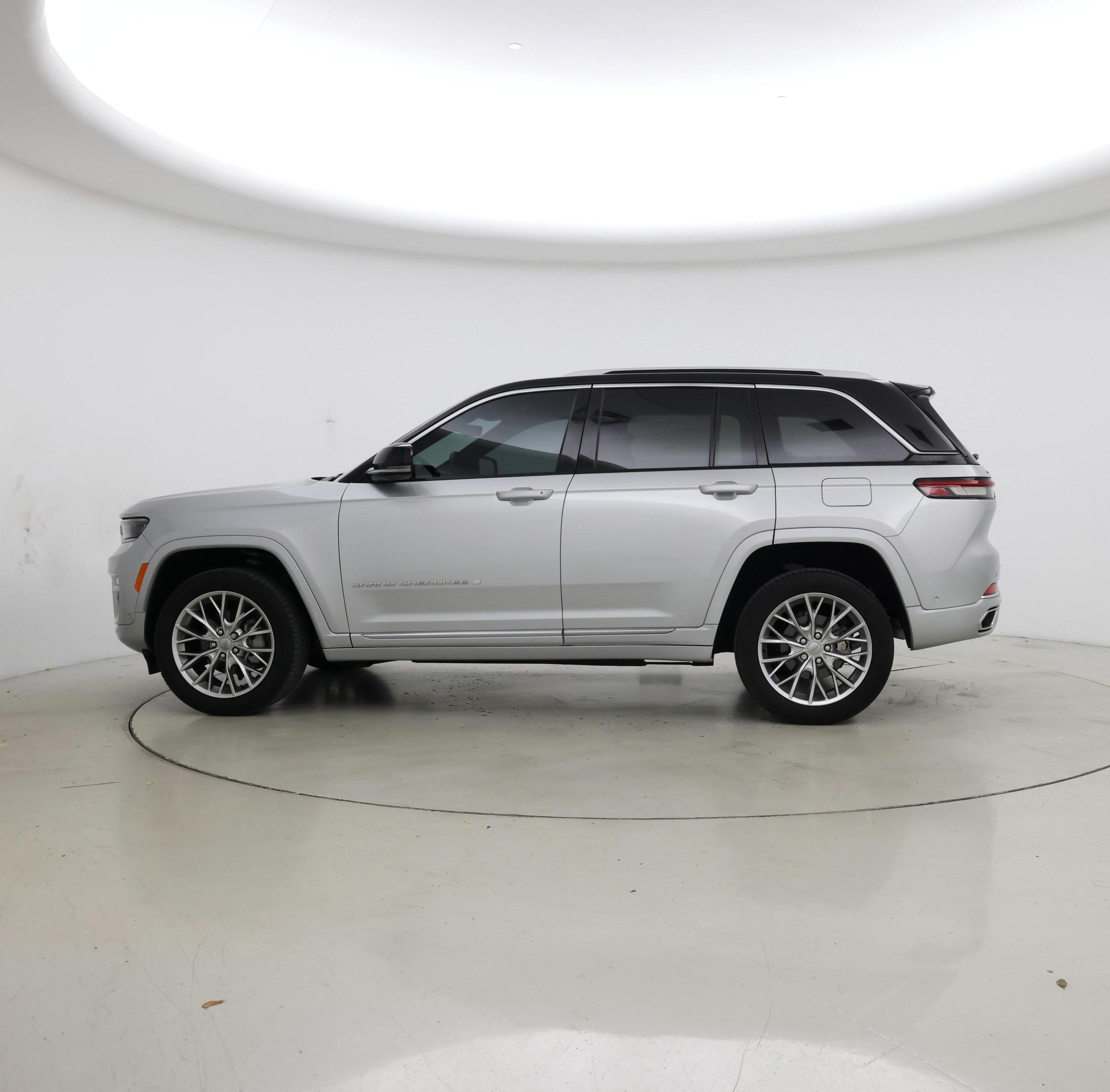 Thumbnail: 2022 Jeep Grand Cherokee - 3