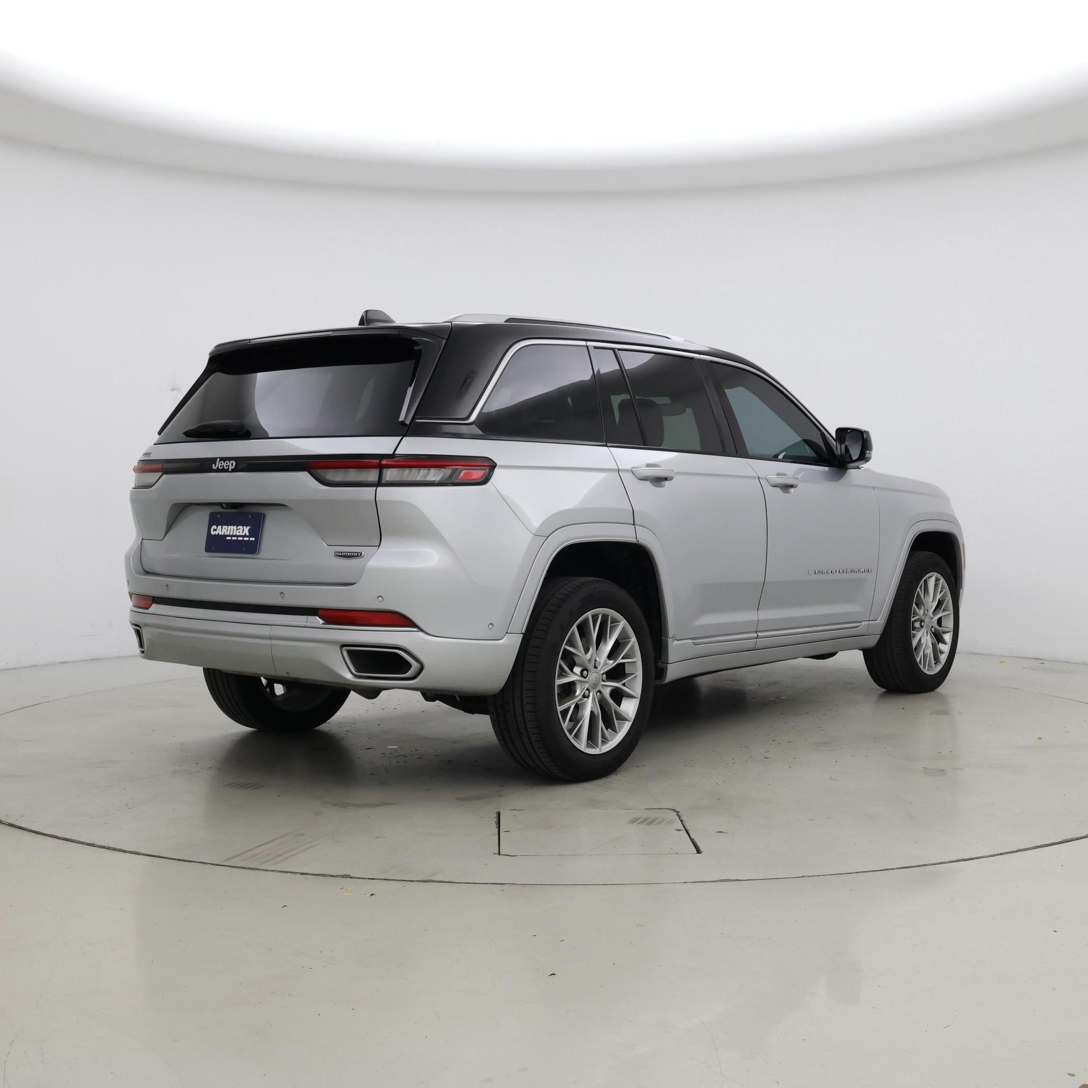 Thumbnail: 2022 Jeep Grand Cherokee - 8