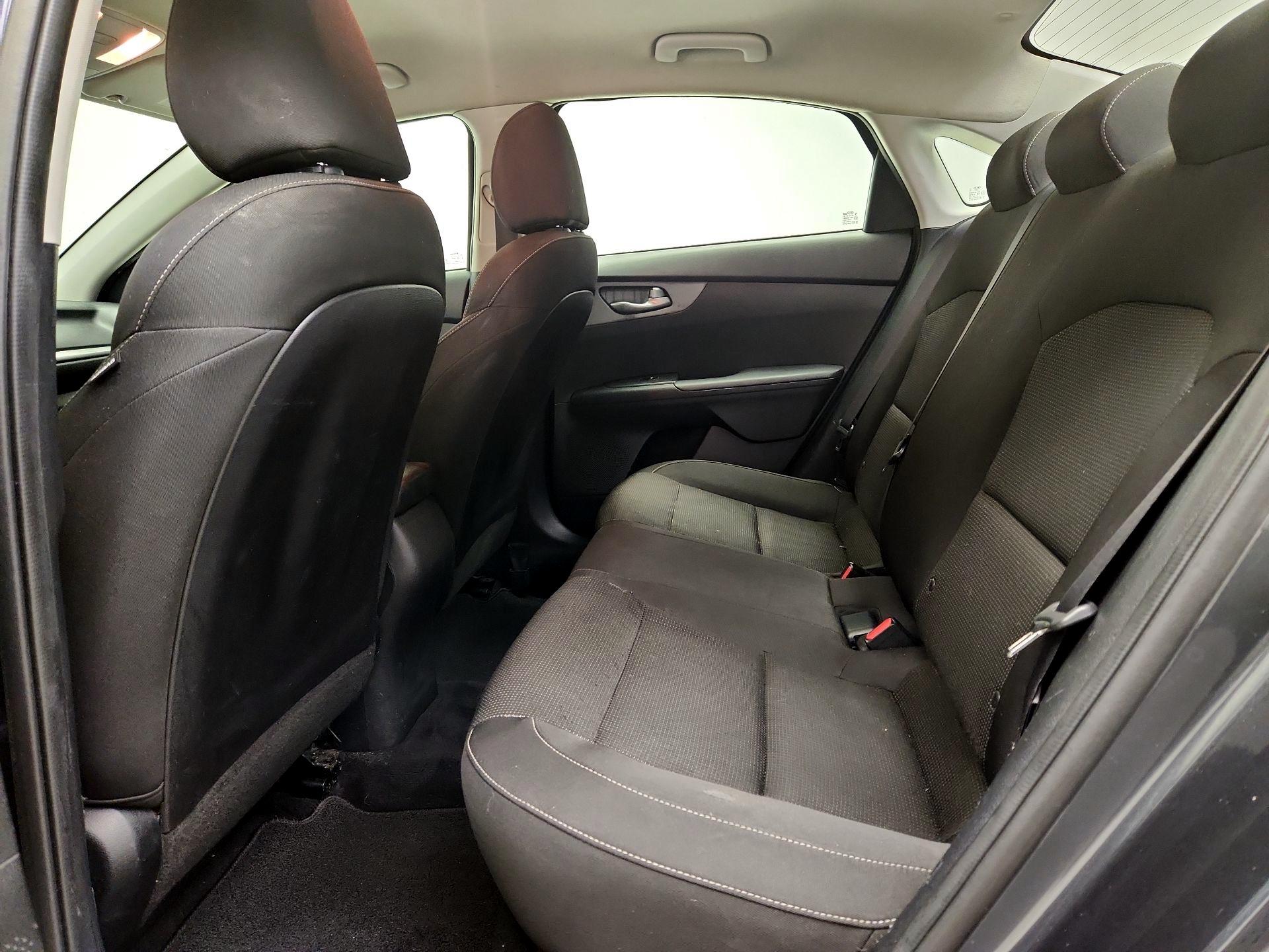 Thumbnail: 2020 Kia Forte - 19