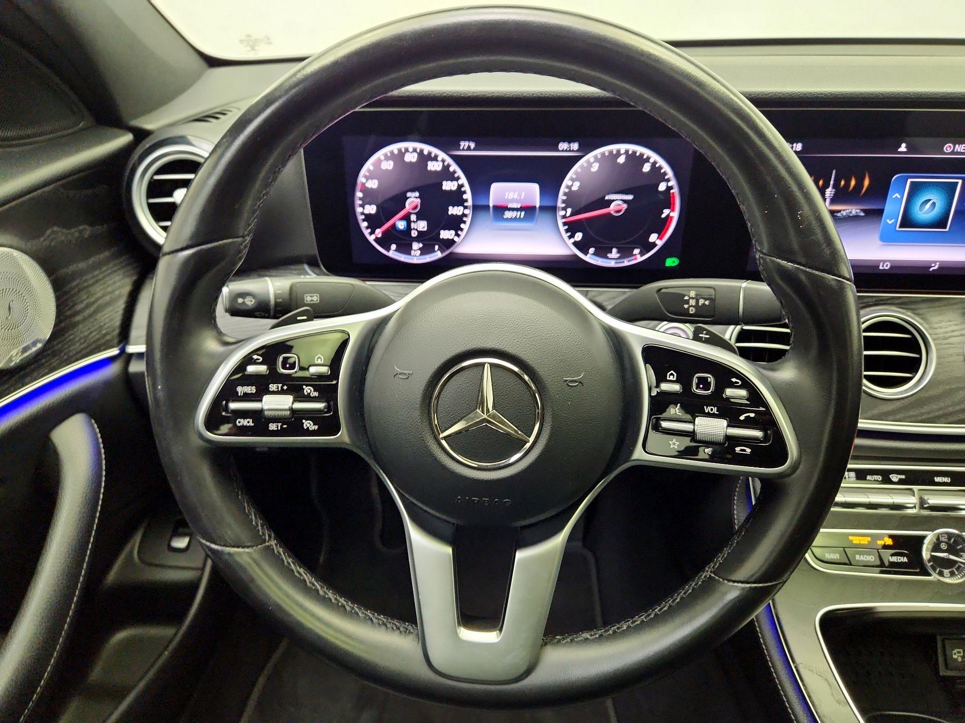 Thumbnail: 2020 Mercedes-Benz E-Class - 10