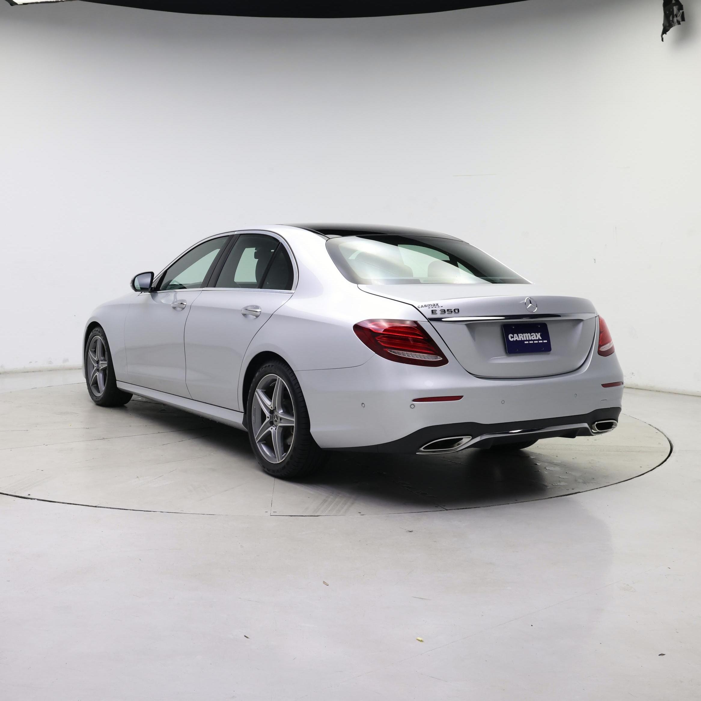 Thumbnail: 2020 Mercedes-Benz E-Class - 2