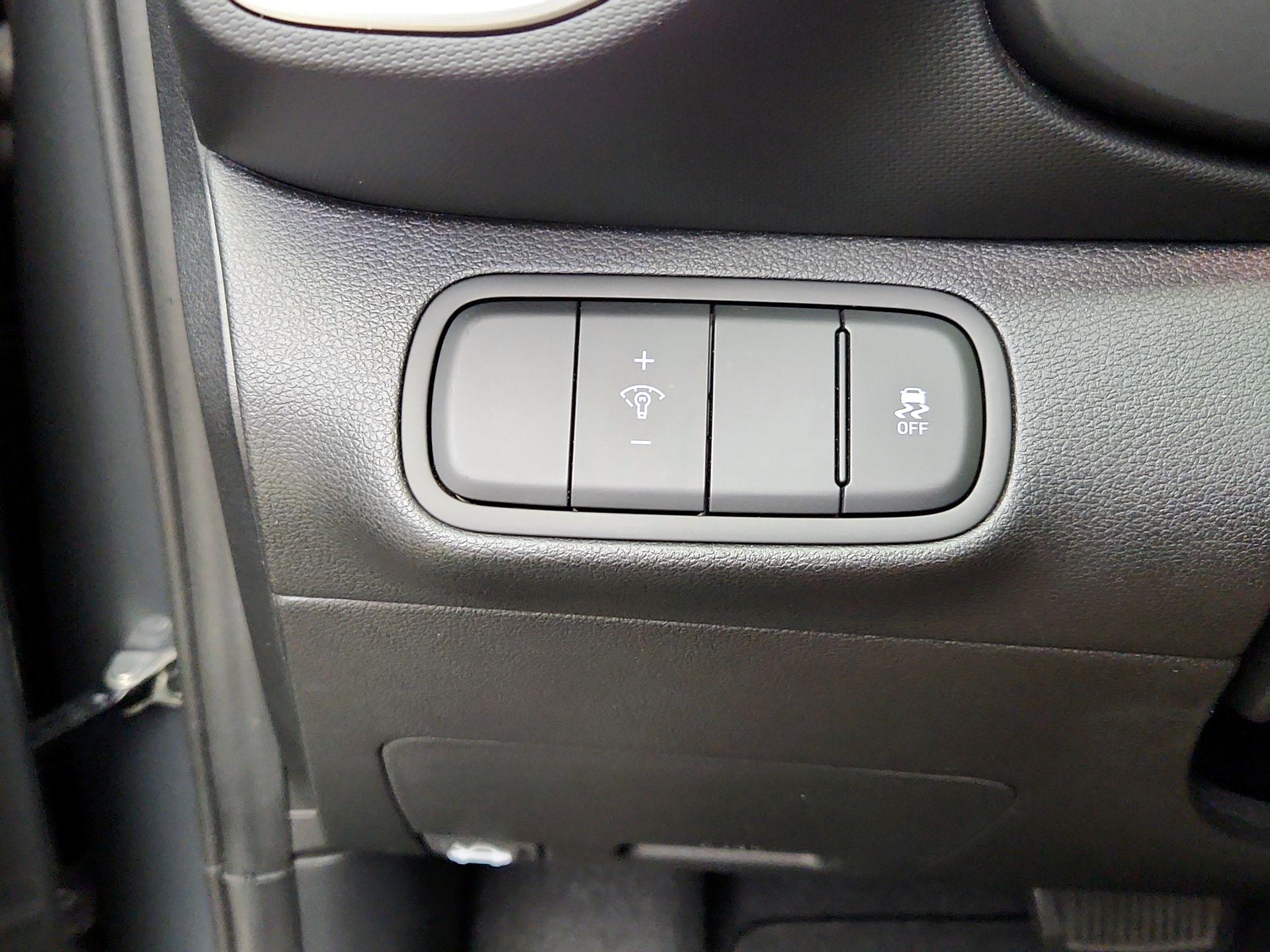 Thumbnail: 2024 Hyundai Venue - 13