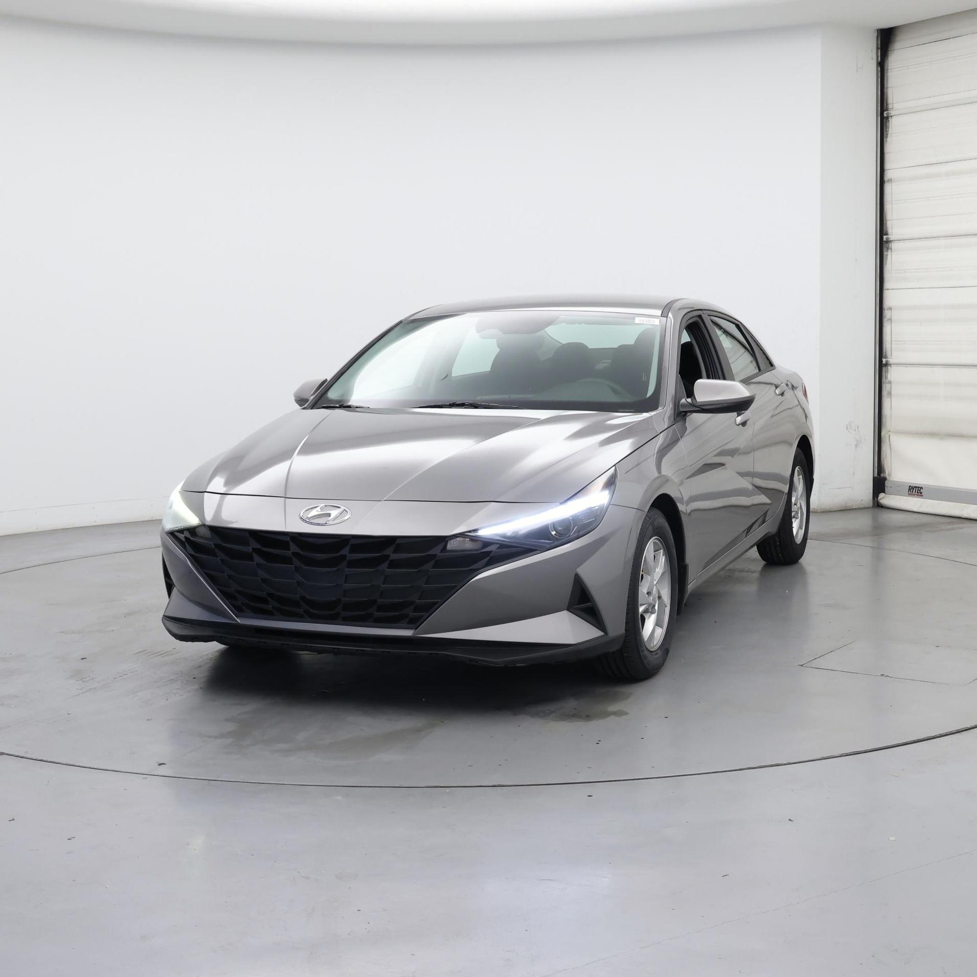 Thumbnail: 2021 Hyundai Elantra - 4