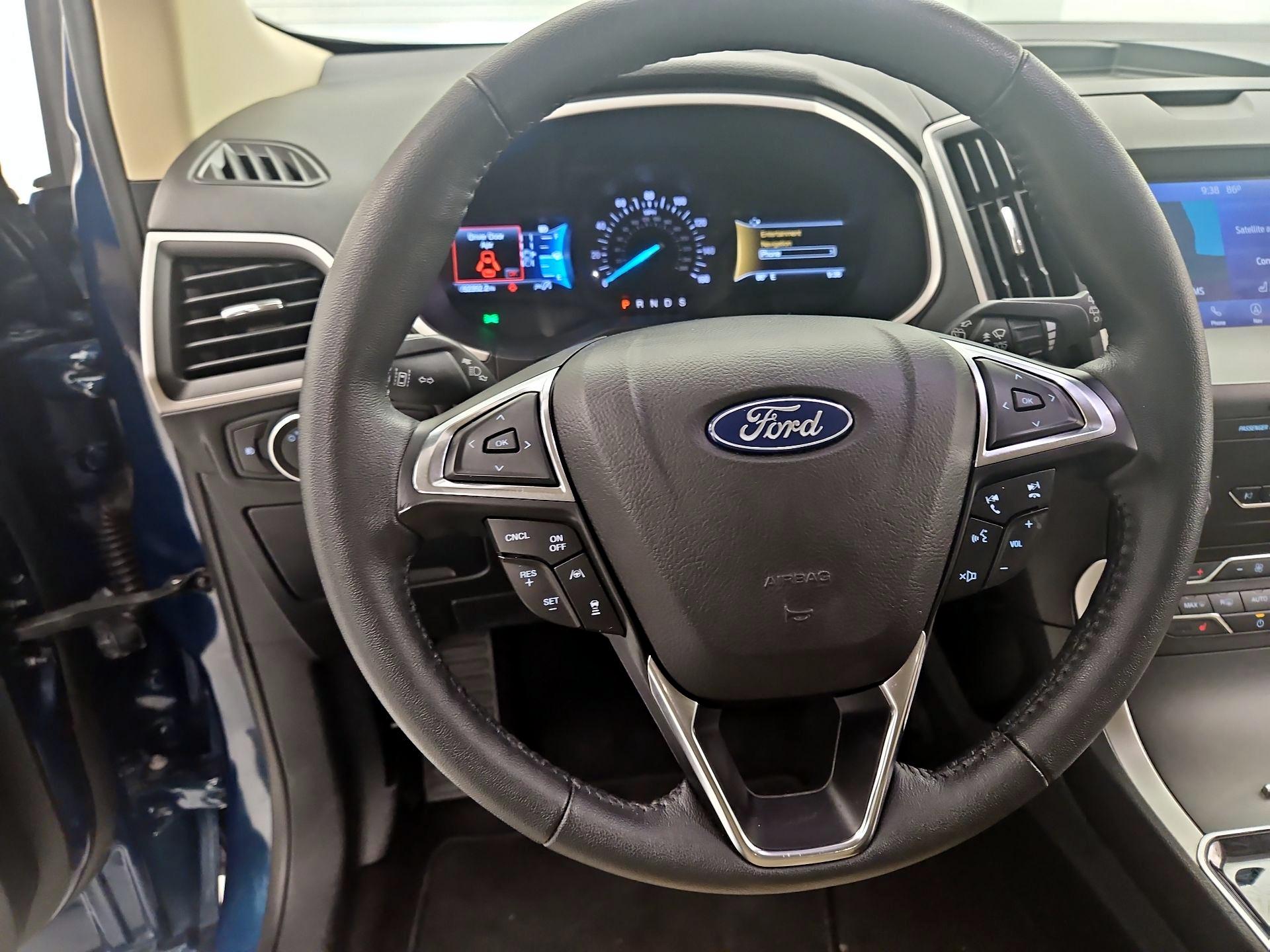 Thumbnail: 2020 Ford Edge - 10