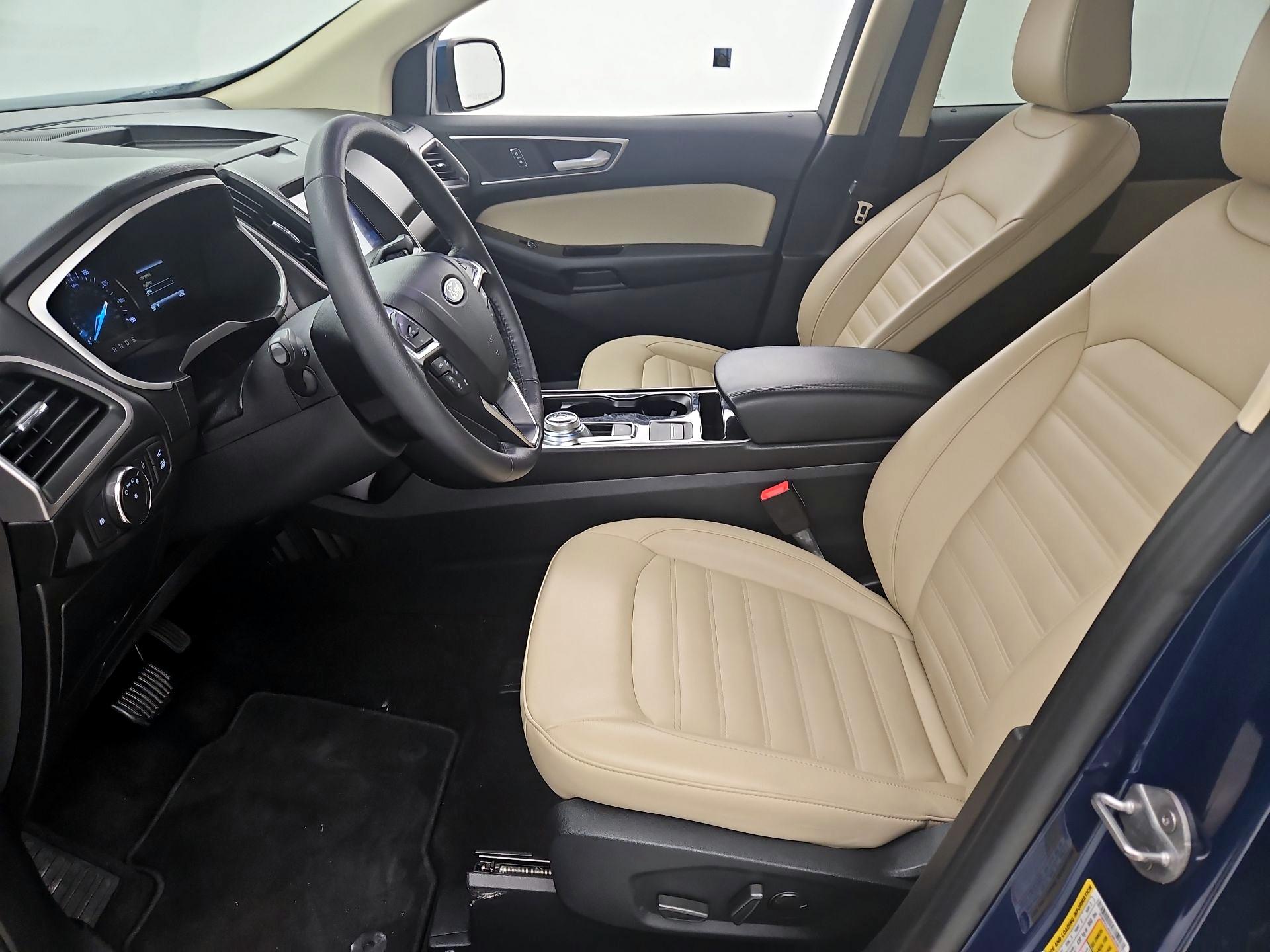 Thumbnail: 2020 Ford Edge - 11