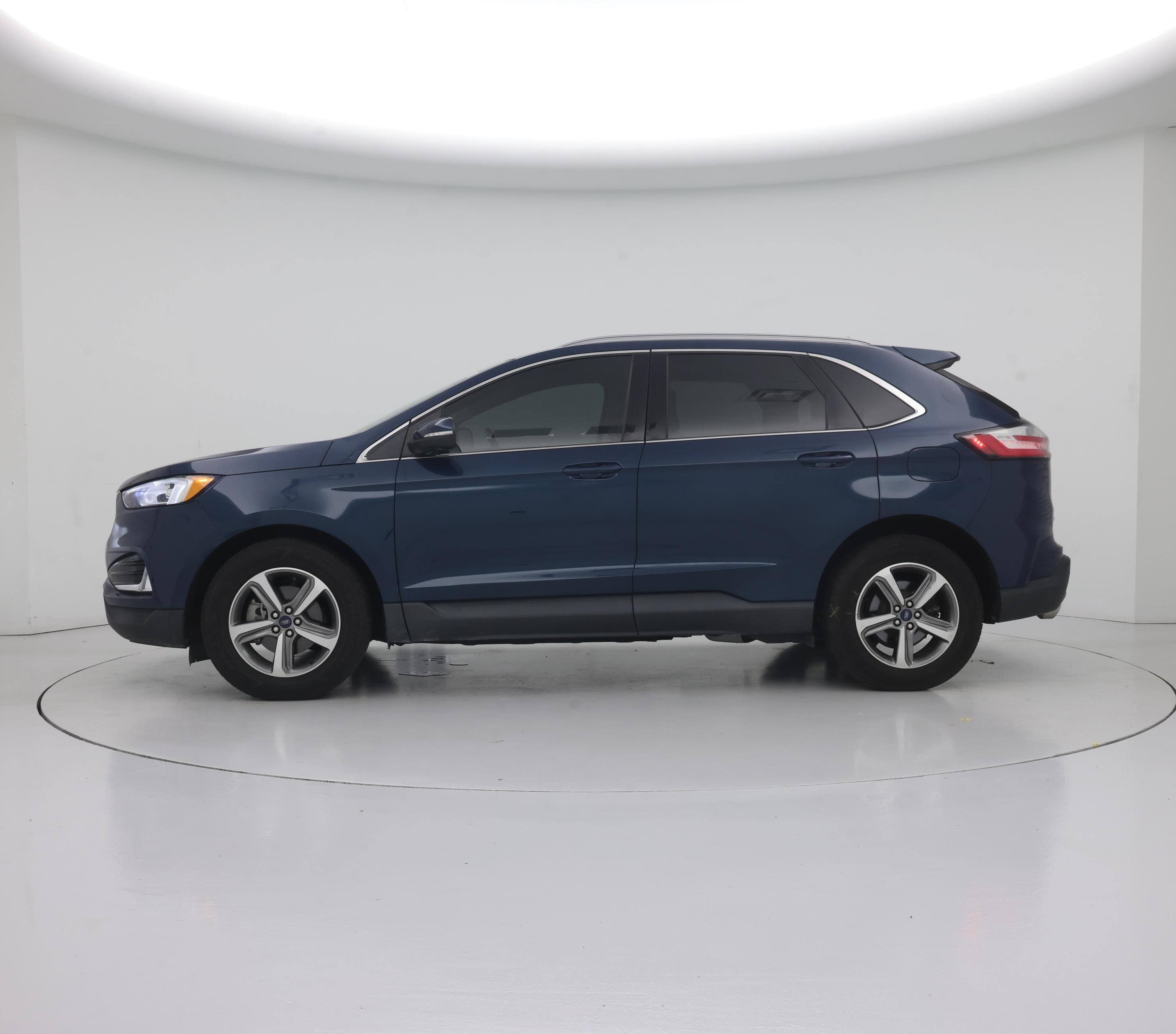 Thumbnail: 2020 Ford Edge - 3