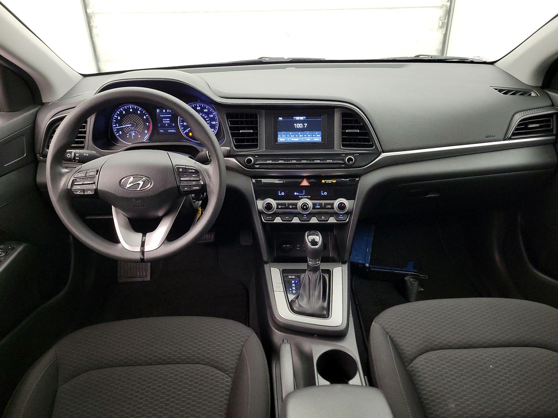 Thumbnail: 2020 Hyundai Elantra - 9