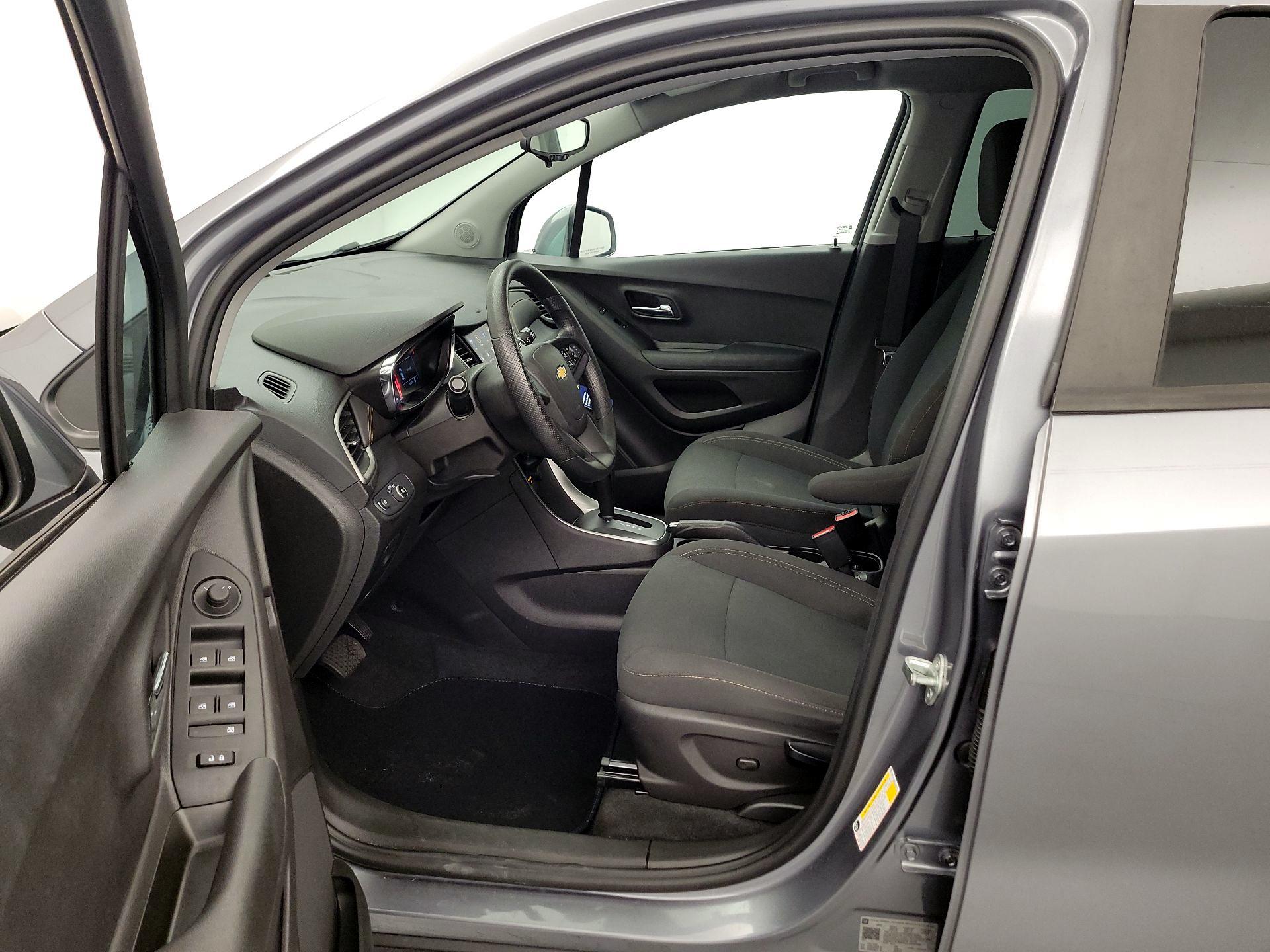Thumbnail: 2020 Chevrolet Trax - 11