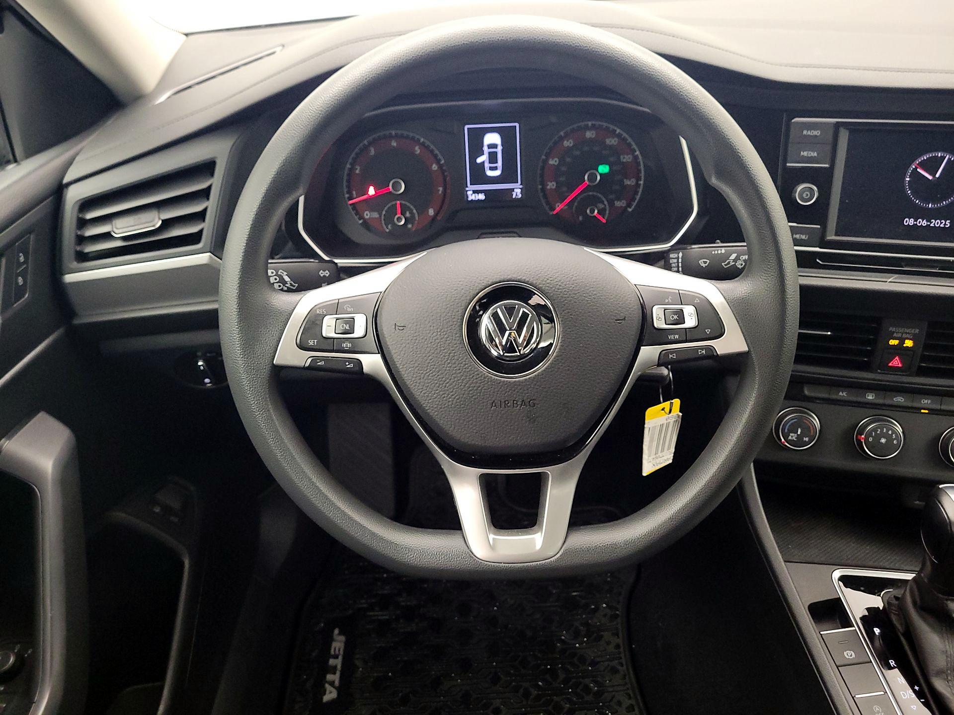 Thumbnail: 2021 Volkswagen Jetta - 10