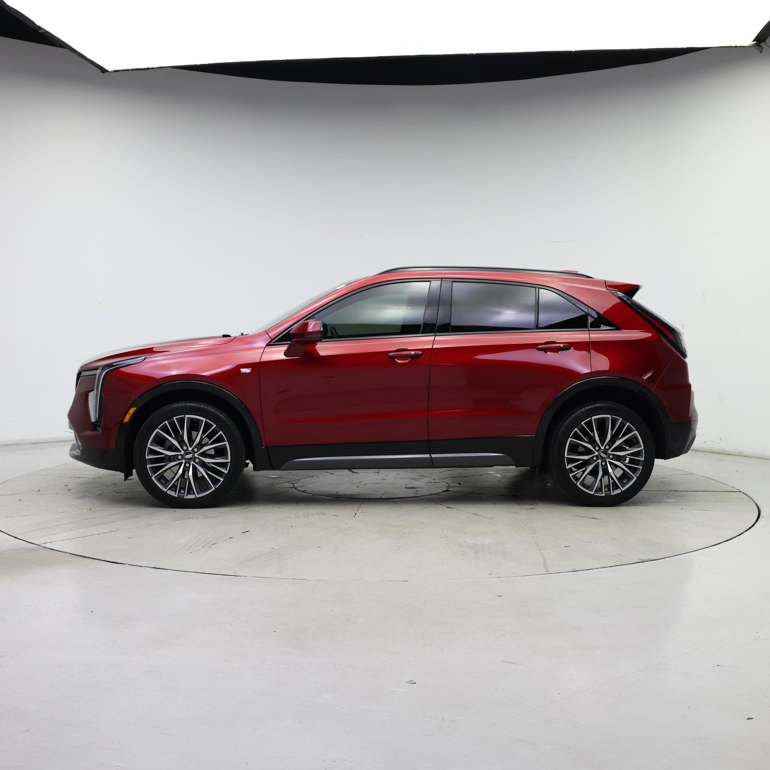 Thumbnail: 2024 Cadillac XT4 - 3