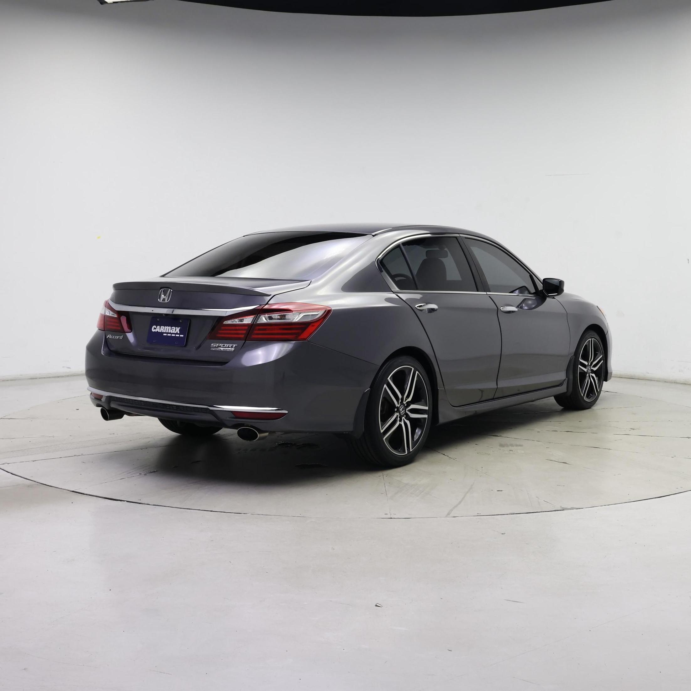 Thumbnail: 2017 Honda Accord - 8