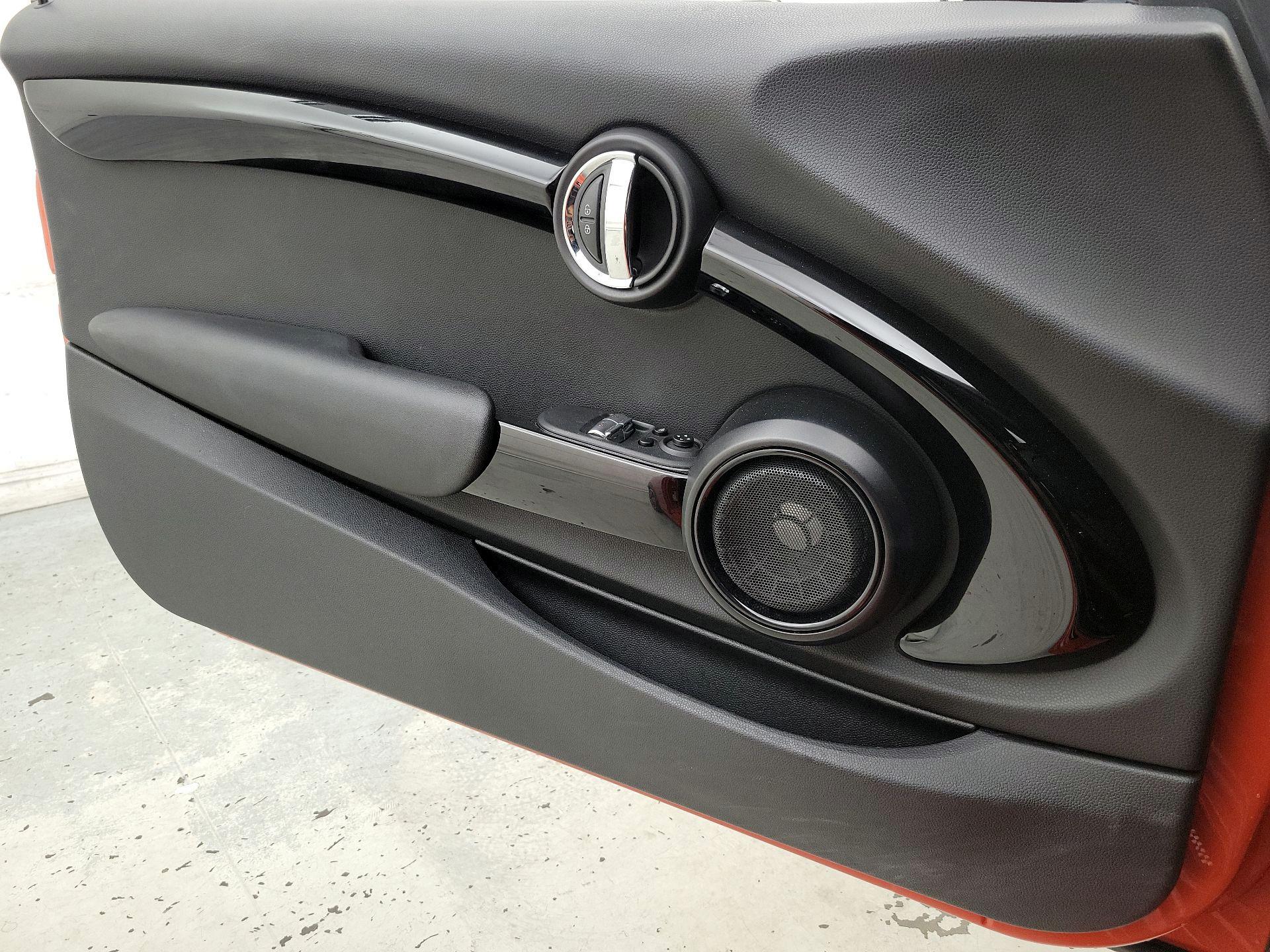 Thumbnail: 2019 MINI Cooper Hardtop - 12